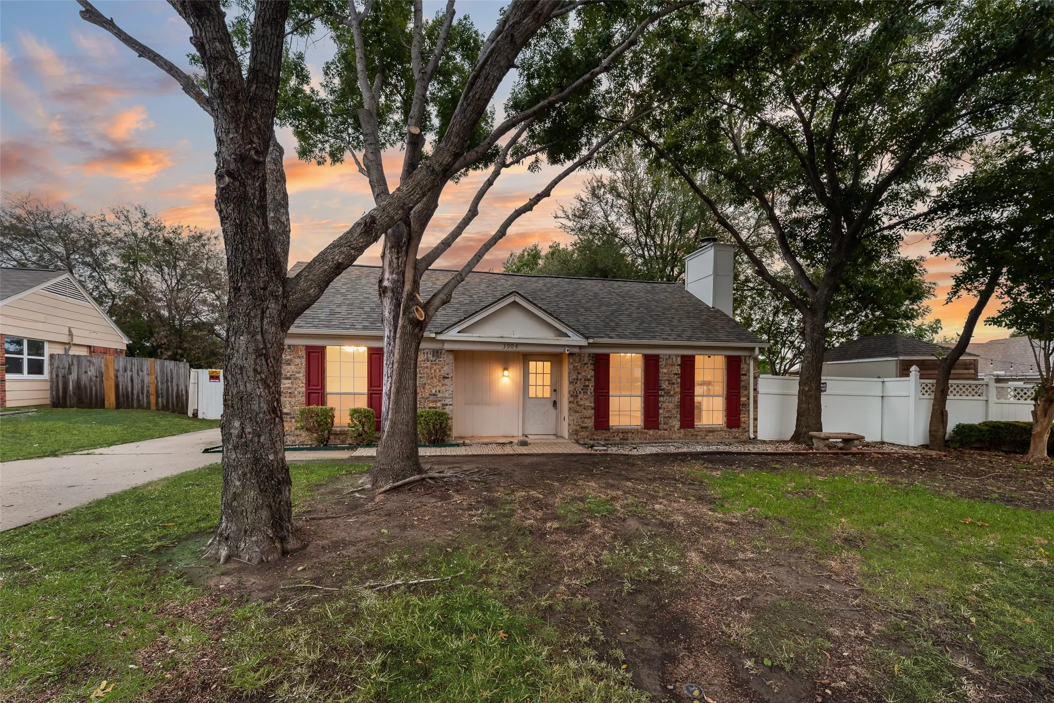 Single Family Residence For Sale in Tarrant County , 3904 Manzinita Street, Fort Worth, Texas 76137, 3 Bedroom, 1 Bathroom, Garage spaces, 1,053 Sqft, built in 1983, mls#21403367, Real Estate Agent in Fort Worth, Homes For Sale in Tarrant county, Homes For Sale in Fort Worth, Realtor in Fort Worth Texas, Real Estate Brokerage Independent Realty Texas, Luminita Cordes Realtor