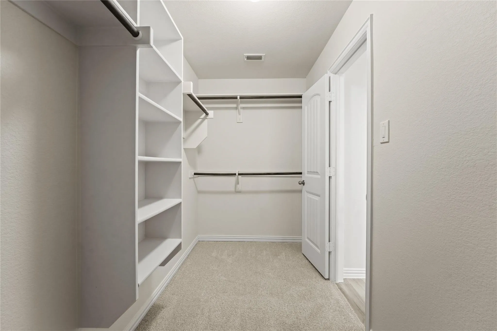 Single Family Residence For Rent in Collin County , 906 Silverbell Street, Princeton, Texas 75407, 4 Bedroom, 2 Bathroom, 2 Garage spaces, 1,999 Sqft, built in 2018, mls#21390390, Real Estate Agent in Princeton, Homes For Rent in Collin county, Homes For Rent in Princeton, Realtor in Princeton Texas, Real Estate Brokerage Independent Realty Texas, Luminita Cordes Realtor