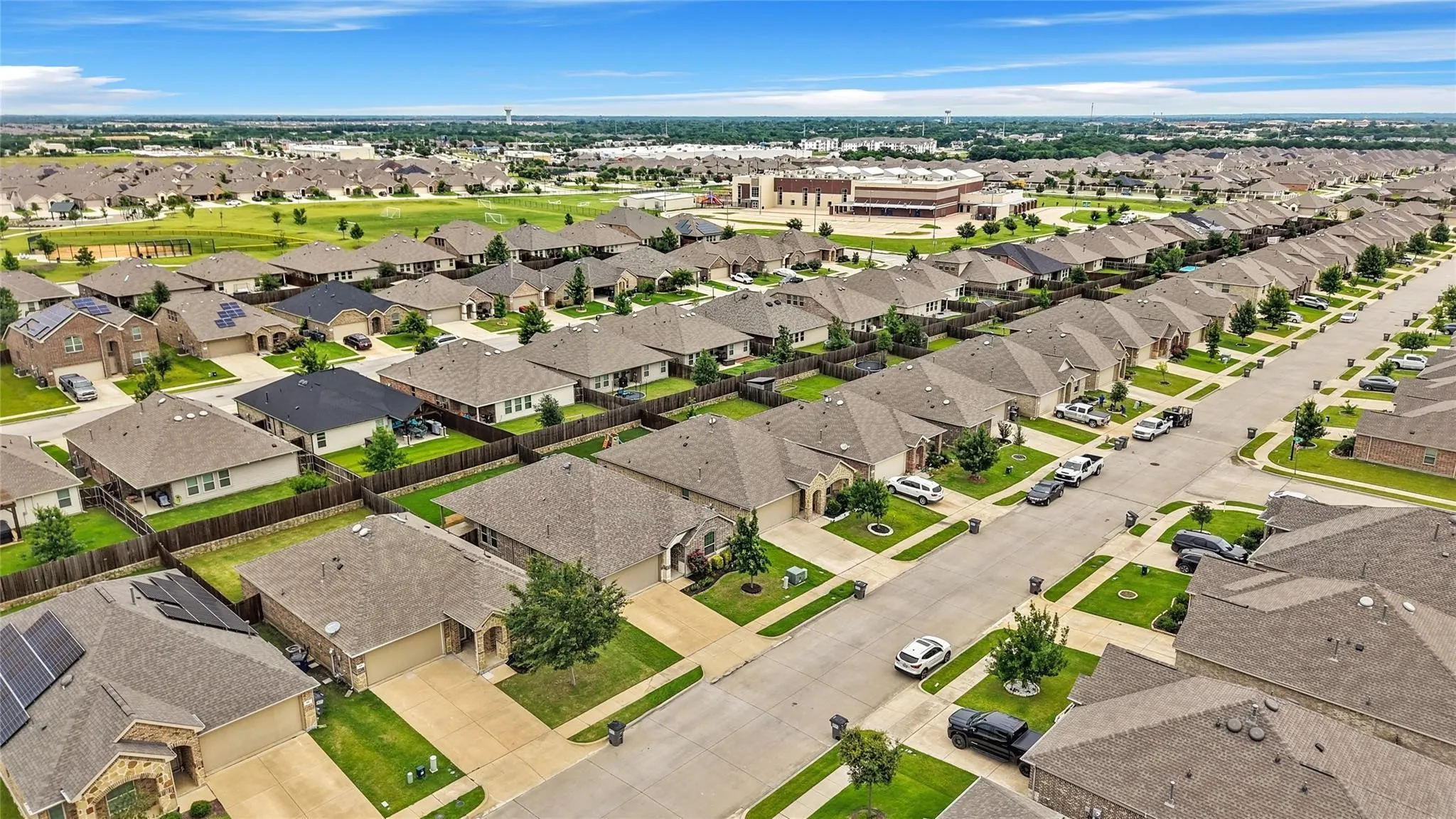 Single Family Residence For Rent in Collin County , 906 Silverbell Street, Princeton, Texas 75407, 4 Bedroom, 2 Bathroom, 2 Garage spaces, 1,999 Sqft, built in 2018, mls#21390390, Real Estate Agent in Princeton, Homes For Rent in Collin county, Homes For Rent in Princeton, Realtor in Princeton Texas, Real Estate Brokerage Independent Realty Texas, Luminita Cordes Realtor