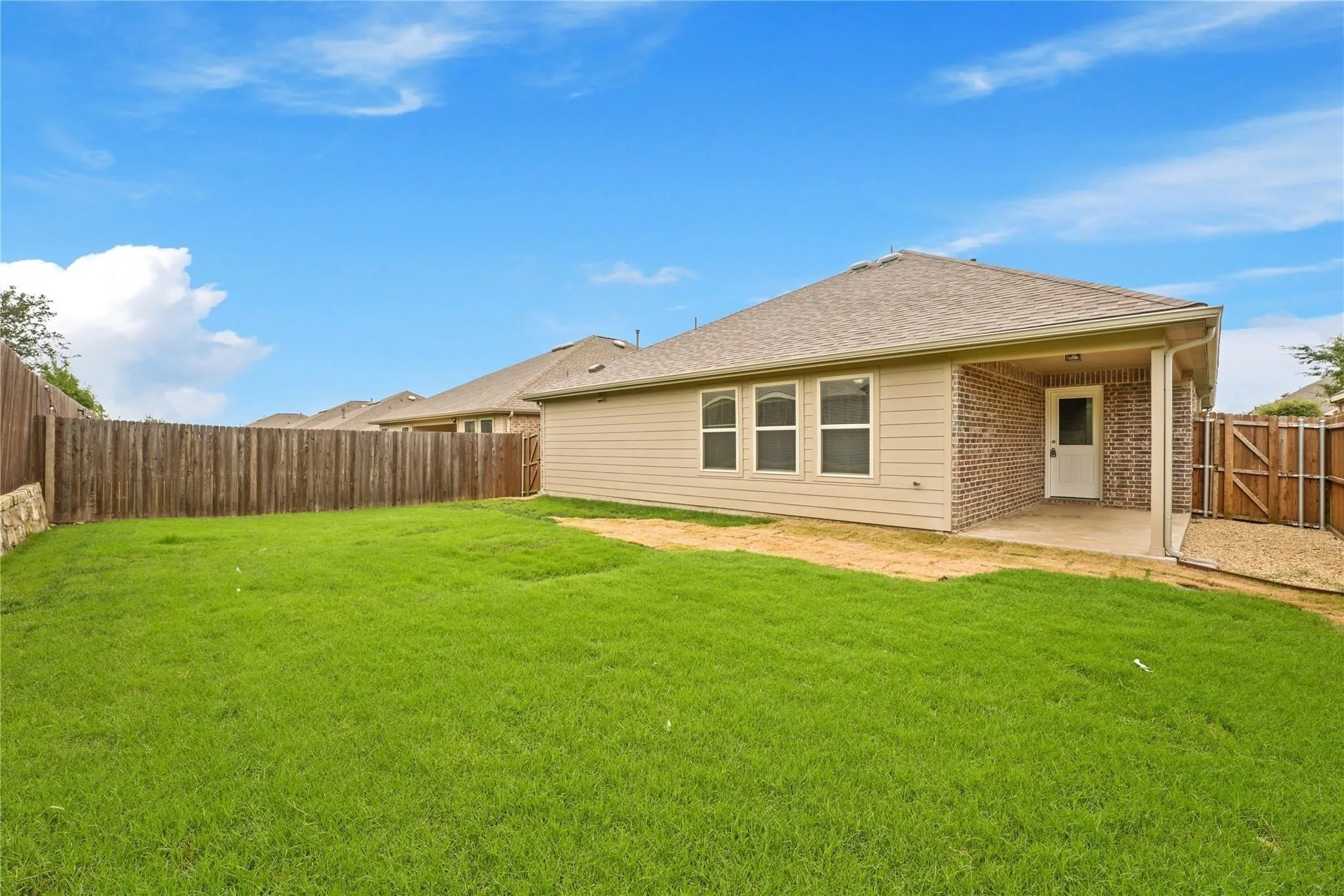 Single Family Residence For Rent in Collin County , 906 Silverbell Street, Princeton, Texas 75407, 4 Bedroom, 2 Bathroom, 2 Garage spaces, 1,999 Sqft, built in 2018, mls#21390390, Real Estate Agent in Princeton, Homes For Rent in Collin county, Homes For Rent in Princeton, Realtor in Princeton Texas, Real Estate Brokerage Independent Realty Texas, Luminita Cordes Realtor