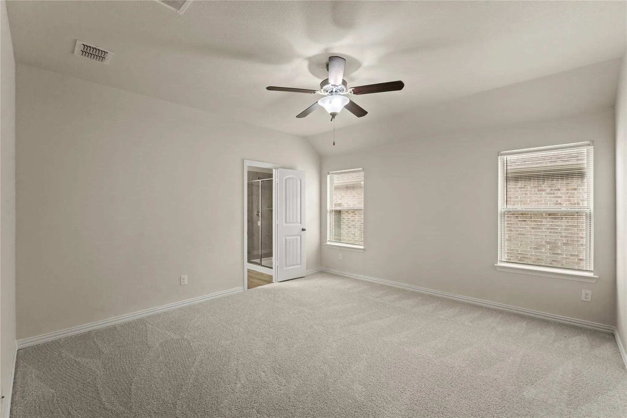 Single Family Residence For Rent in Collin County , 906 Silverbell Street, Princeton, Texas 75407, 4 Bedroom, 2 Bathroom, 2 Garage spaces, 1,999 Sqft, built in 2018, mls#21390390, Real Estate Agent in Princeton, Homes For Rent in Collin county, Homes For Rent in Princeton, Realtor in Princeton Texas, Real Estate Brokerage Independent Realty Texas, Luminita Cordes Realtor