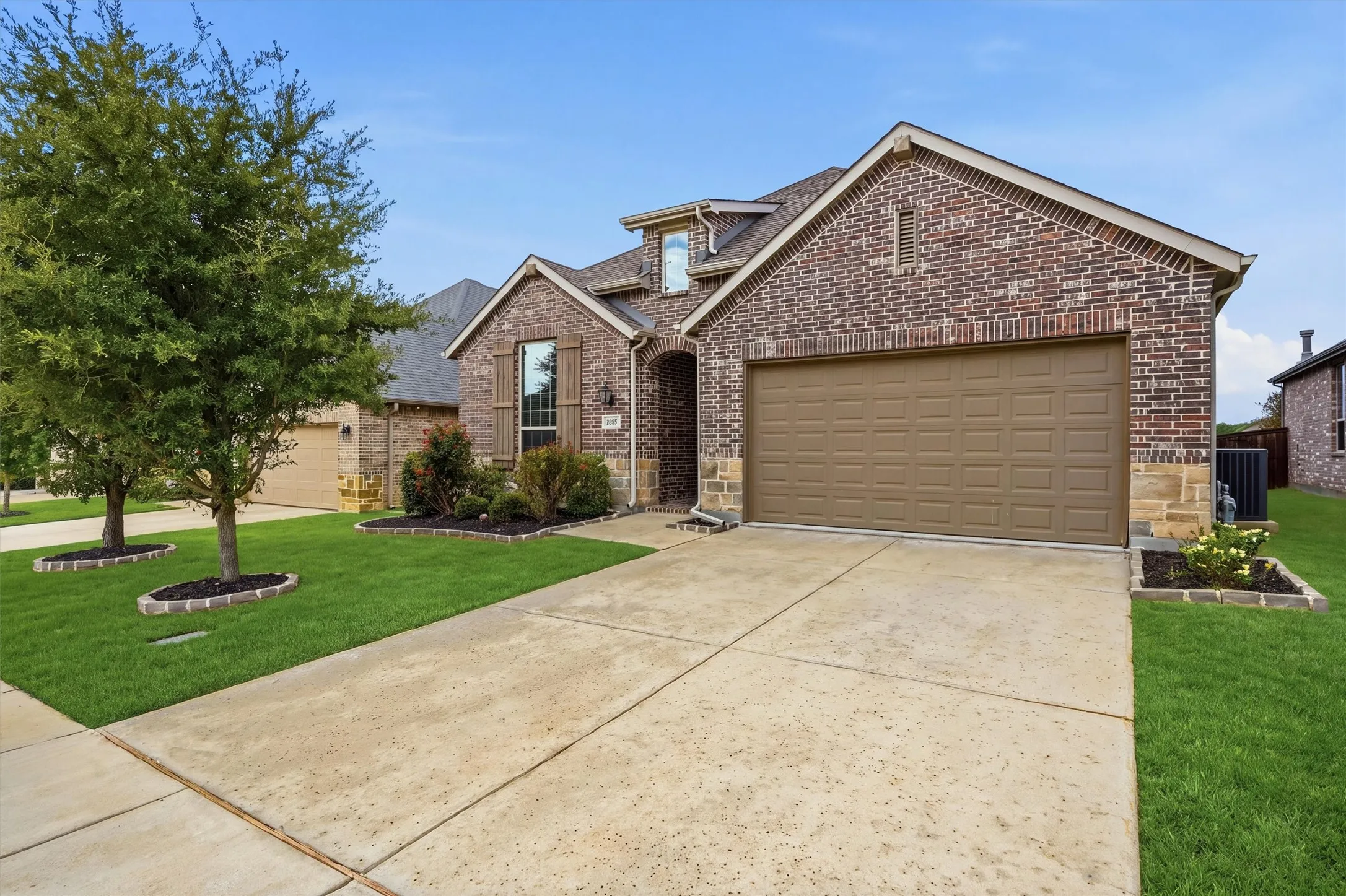 Single Family Residence For Sale in Grayson County , 3813 Iron Ore Drive, Denison, Texas 75020, 4 Bedroom, 3 Bathroom, 2 Garage spaces, 2,152 Sqft, built in 2018, mls#21403369, Real Estate Agent in Denison, Homes For Sale in Grayson county, Homes For Sale in Denison, Realtor in Denison Texas, Real Estate Brokerage Independent Realty Texas, Luminita Cordes Realtor