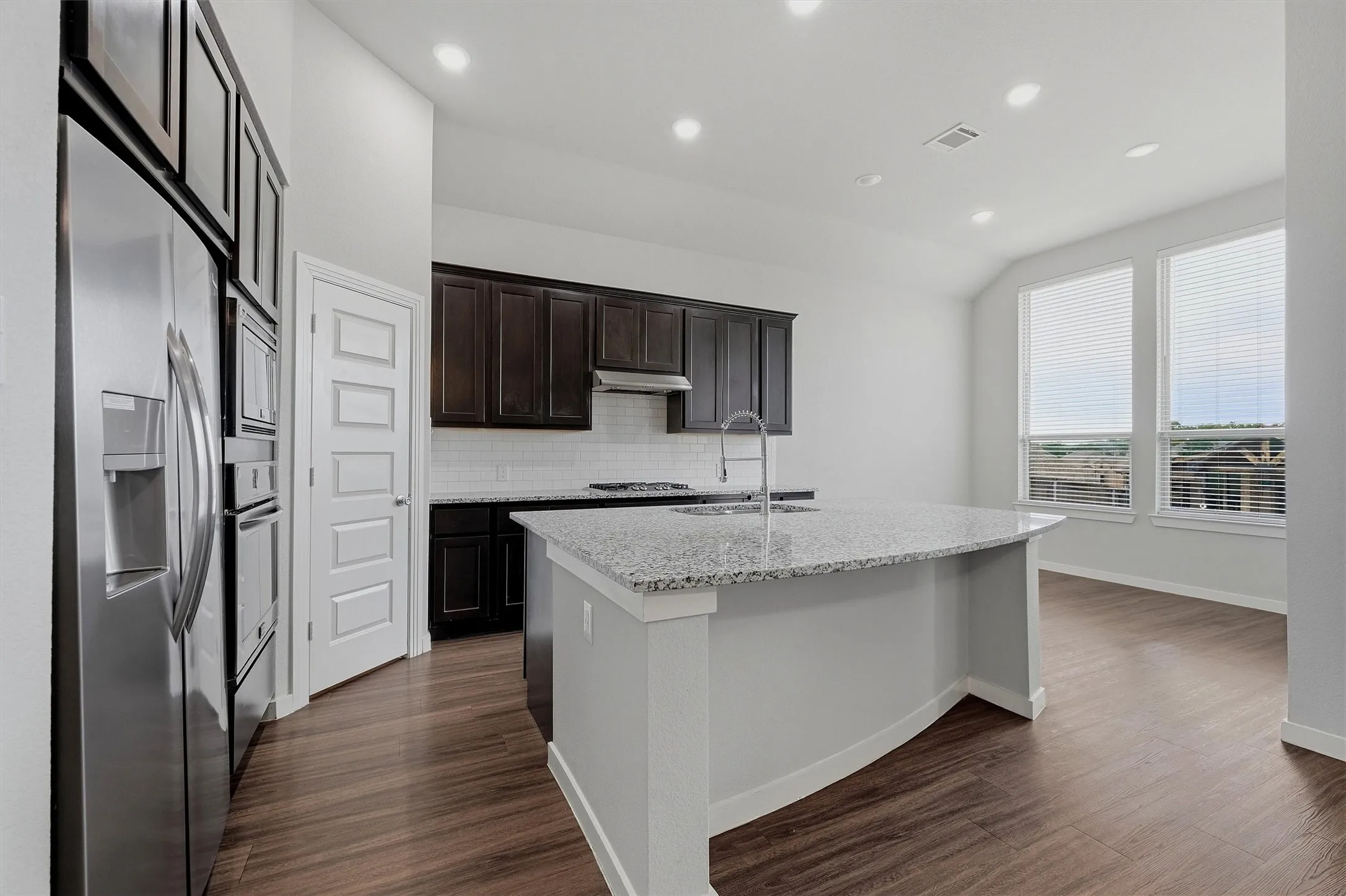 Single Family Residence For Sale in Grayson County , 3813 Iron Ore Drive, Denison, Texas 75020, 4 Bedroom, 3 Bathroom, 2 Garage spaces, 2,152 Sqft, built in 2018, mls#21403369, Real Estate Agent in Denison, Homes For Sale in Grayson county, Homes For Sale in Denison, Realtor in Denison Texas, Real Estate Brokerage Independent Realty Texas, Luminita Cordes Realtor