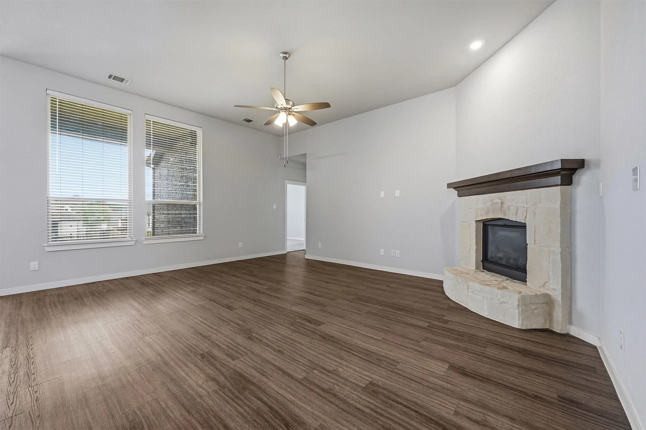 Single Family Residence For Sale in Grayson County , 3813 Iron Ore Drive, Denison, Texas 75020, 4 Bedroom, 3 Bathroom, 2 Garage spaces, 2,152 Sqft, built in 2018, mls#21403369, Real Estate Agent in Denison, Homes For Sale in Grayson county, Homes For Sale in Denison, Realtor in Denison Texas, Real Estate Brokerage Independent Realty Texas, Luminita Cordes Realtor