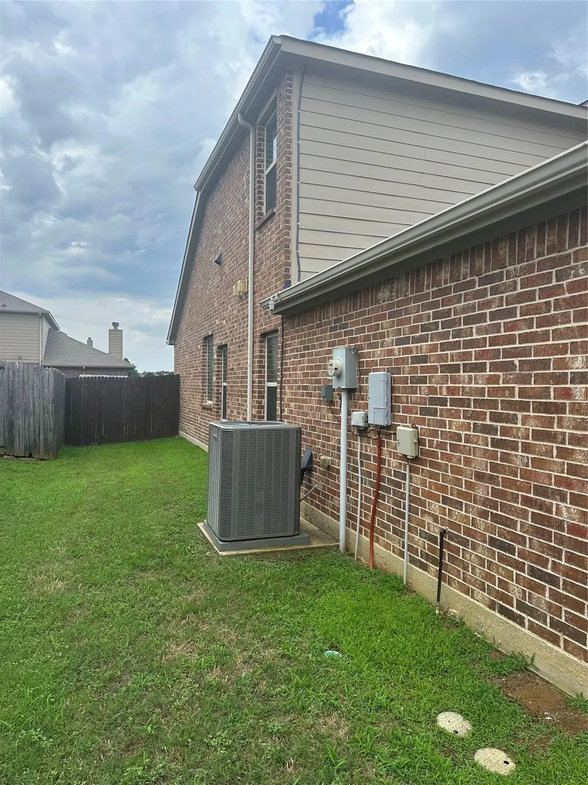 Single Family Residence For Sale in Denton County , 8404 Sioux Trail, Aubrey, Texas 76227, 4 Bedroom, 3 Bathroom, 2 Garage spaces, 2,573 Sqft, built in 2015, mls#21403384, Real Estate Agent in Aubrey, Homes For Sale in Denton county, Homes For Sale in Aubrey, Realtor in Aubrey Texas, Real Estate Brokerage Independent Realty Texas, Luminita Cordes Realtor
