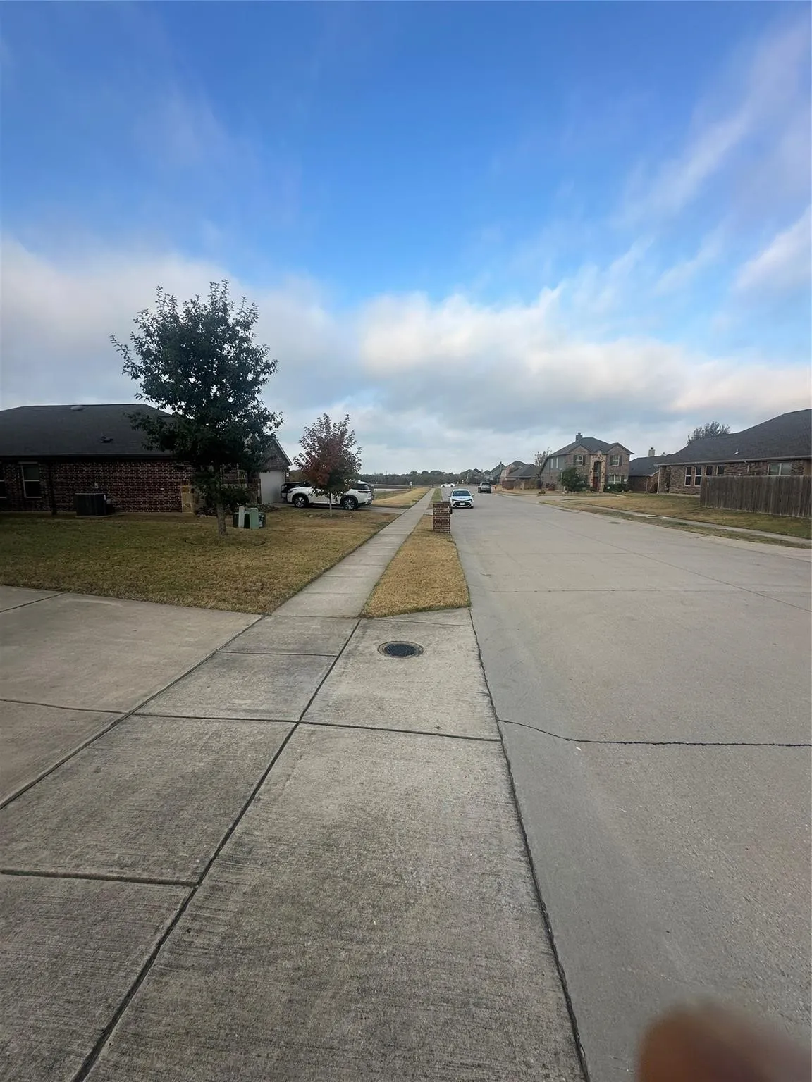 Single Family Residence For Sale in Denton County , 8404 Sioux Trail, Aubrey, Texas 76227, 4 Bedroom, 3 Bathroom, 2 Garage spaces, 2,573 Sqft, built in 2015, mls#21403384, Real Estate Agent in Aubrey, Homes For Sale in Denton county, Homes For Sale in Aubrey, Realtor in Aubrey Texas, Real Estate Brokerage Independent Realty Texas, Luminita Cordes Realtor