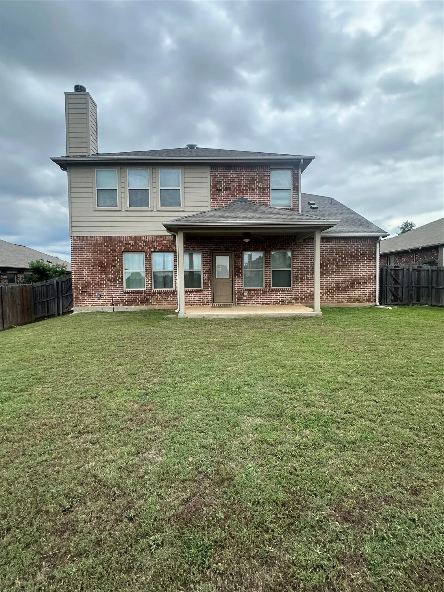 Single Family Residence For Sale in Denton County , 8404 Sioux Trail, Aubrey, Texas 76227, 4 Bedroom, 3 Bathroom, 2 Garage spaces, 2,573 Sqft, built in 2015, mls#21403384, Real Estate Agent in Aubrey, Homes For Sale in Denton county, Homes For Sale in Aubrey, Realtor in Aubrey Texas, Real Estate Brokerage Independent Realty Texas, Luminita Cordes Realtor