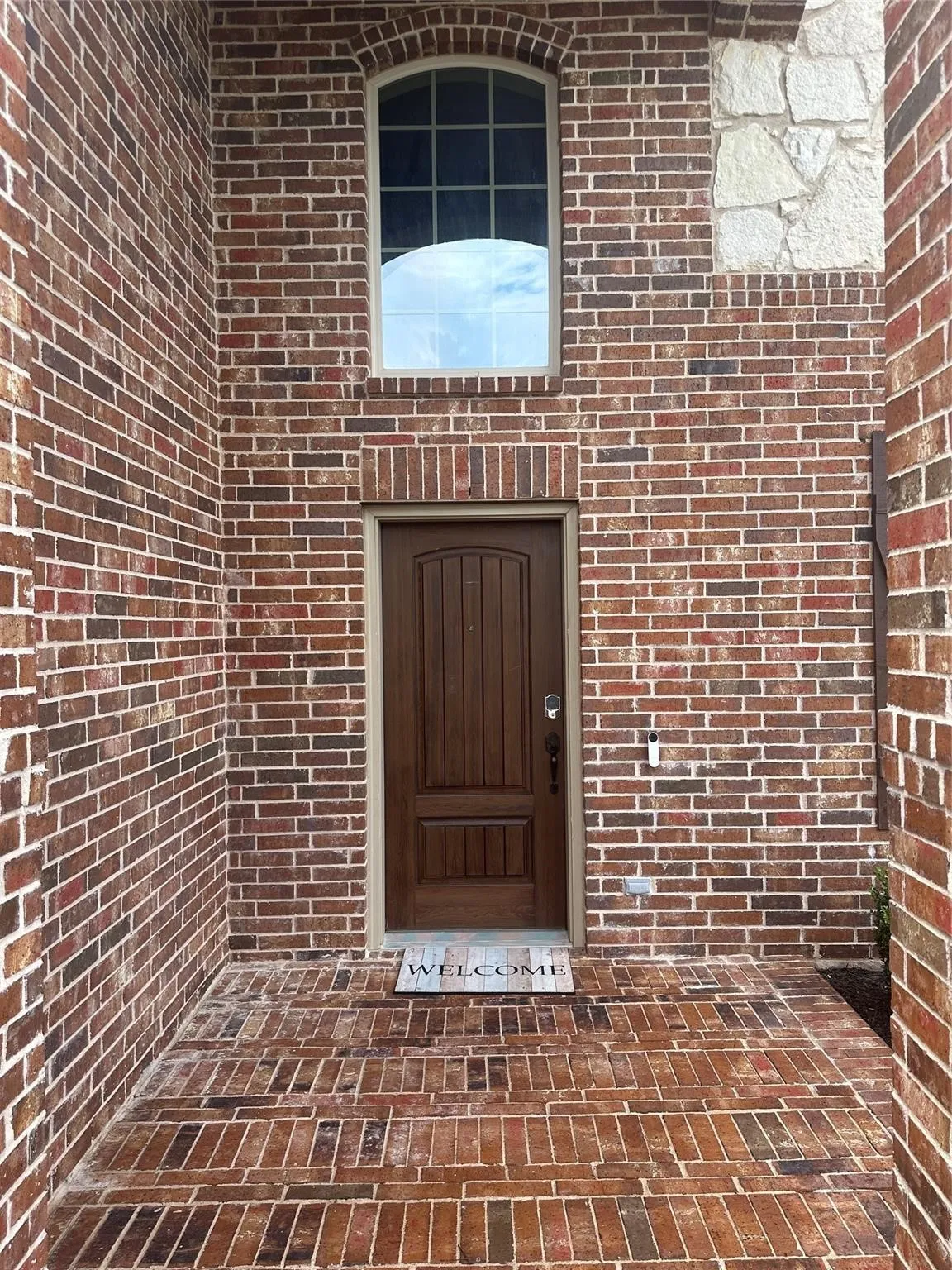 Single Family Residence For Sale in Denton County , 8404 Sioux Trail, Aubrey, Texas 76227, 4 Bedroom, 3 Bathroom, 2 Garage spaces, 2,573 Sqft, built in 2015, mls#21403384, Real Estate Agent in Aubrey, Homes For Sale in Denton county, Homes For Sale in Aubrey, Realtor in Aubrey Texas, Real Estate Brokerage Independent Realty Texas, Luminita Cordes Realtor