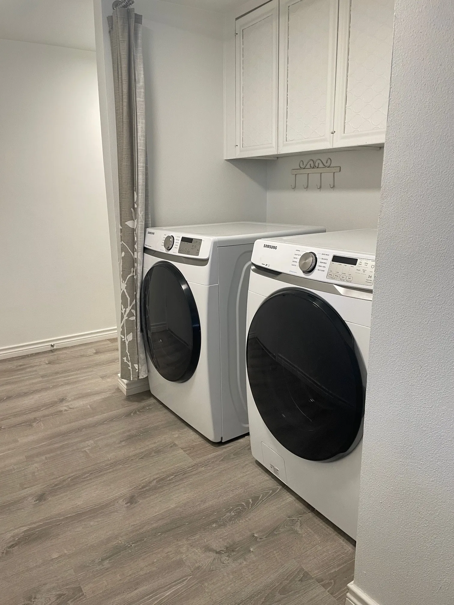 Single Family Residence For Rent in Dallas County , 3134 High Plateau Drive, Garland, Texas 75044, 3 Bedroom, 2 Bathroom, 2 Garage spaces, 1,863 Sqft, built in 1972, mls#21403387, Real Estate Agent in Garland, Homes For Rent in Dallas county, Homes For Rent in Garland, Realtor in Garland Texas, Real Estate Brokerage Independent Realty Texas, Luminita Cordes Realtor