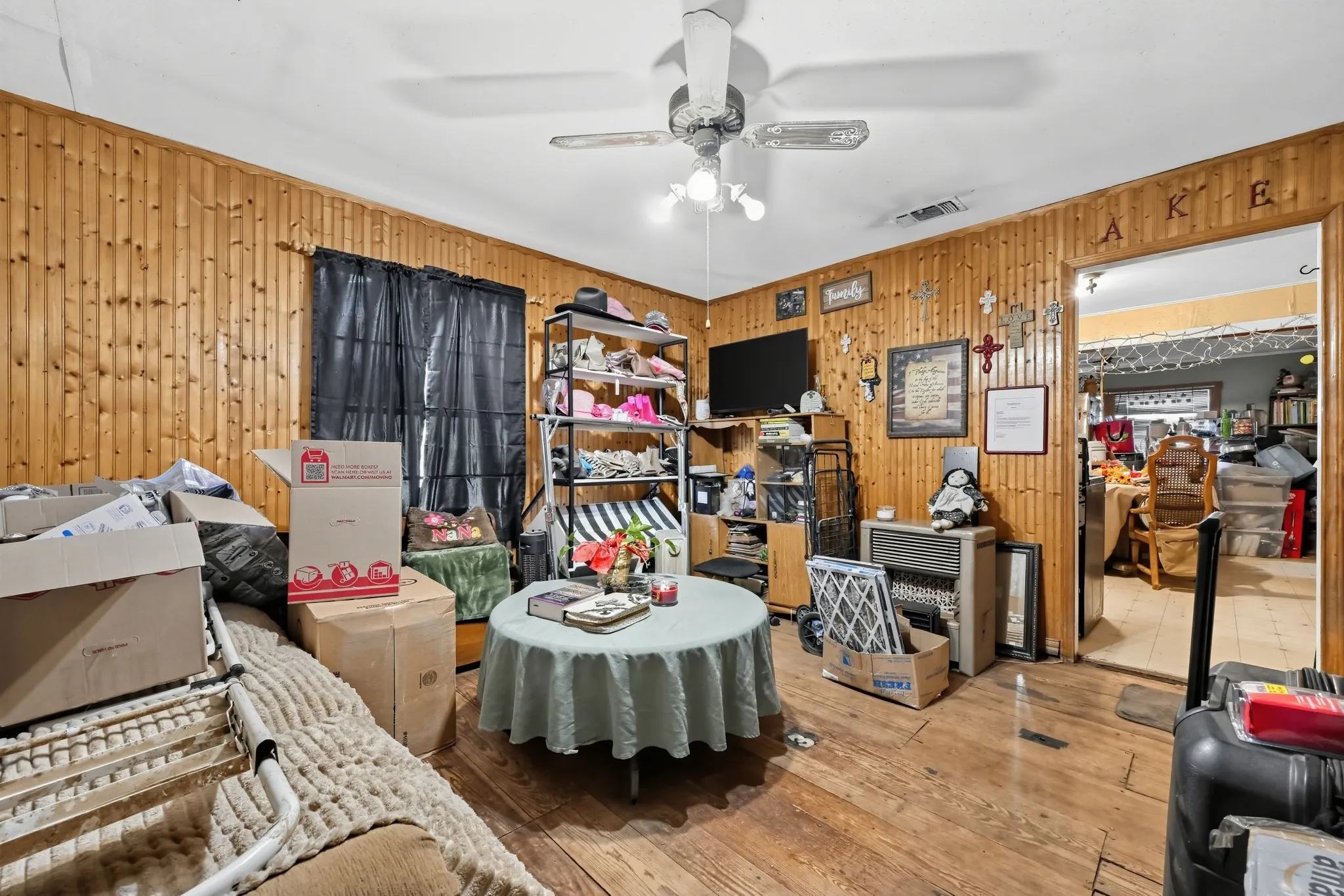 Single Family Residence For Sale in Eastland County , 11097 County Road 137, Ranger, Texas 76470, 4 Bedroom, 1 Bathroom, Garage spaces, 1,152 Sqft, built in 1953, mls#21403371, Real Estate Agent in Ranger, Homes For Sale in Eastland county, Homes For Sale in Ranger, Realtor in Ranger Texas, Real Estate Brokerage Independent Realty Texas, Luminita Cordes Realtor