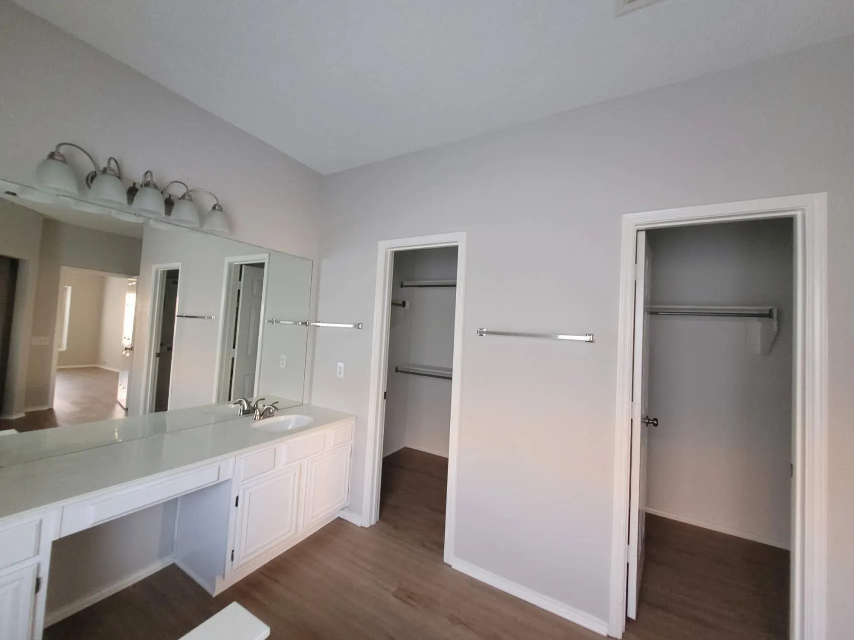 Single Family Residence For Rent in Tarrant County , 4609 Parkview Lane, Fort Worth, Texas 76137, 3 Bedroom, 2 Bathroom, 2 Garage spaces, 1,713 Sqft, built in 1997, mls#21403392, Real Estate Agent in Fort Worth, Homes For Rent in Tarrant county, Homes For Rent in Fort Worth, Realtor in Fort Worth Texas, Real Estate Brokerage Independent Realty Texas, Luminita Cordes Realtor