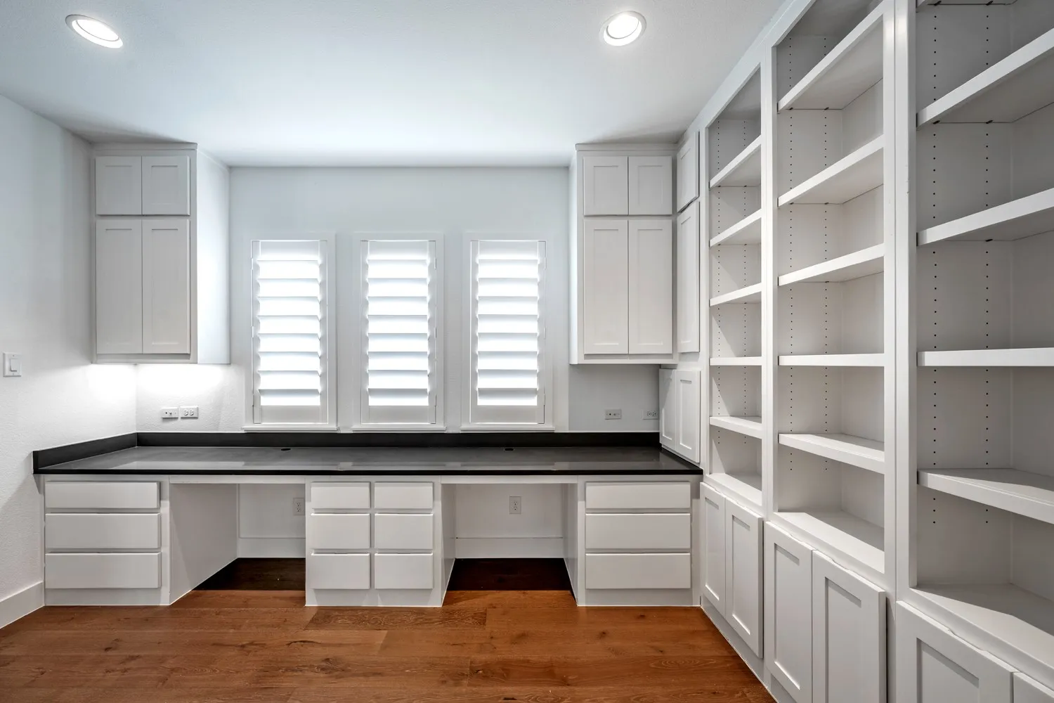 Single Family Residence For Rent in Denton County , 4431 Woodbine Lane, Prosper, Texas 75078, 5 Bedroom, 6 Bathroom, 3 Garage spaces, 5,109 Sqft, built in 2016, mls#21403395, Real Estate Agent in Prosper, Homes For Rent in Denton county, Homes For Rent in Prosper, Realtor in Prosper Texas, Real Estate Brokerage Independent Realty Texas, Luminita Cordes Realtor