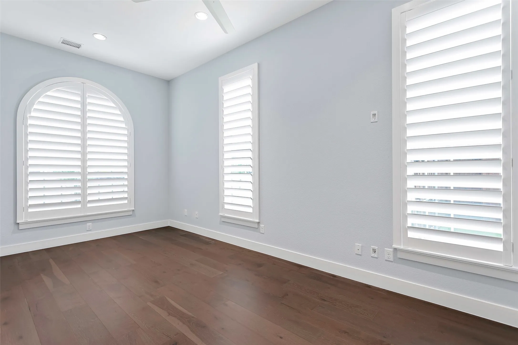 Single Family Residence For Rent in Denton County , 4431 Woodbine Lane, Prosper, Texas 75078, 5 Bedroom, 6 Bathroom, 3 Garage spaces, 5,109 Sqft, built in 2016, mls#21403395, Real Estate Agent in Prosper, Homes For Rent in Denton county, Homes For Rent in Prosper, Realtor in Prosper Texas, Real Estate Brokerage Independent Realty Texas, Luminita Cordes Realtor
