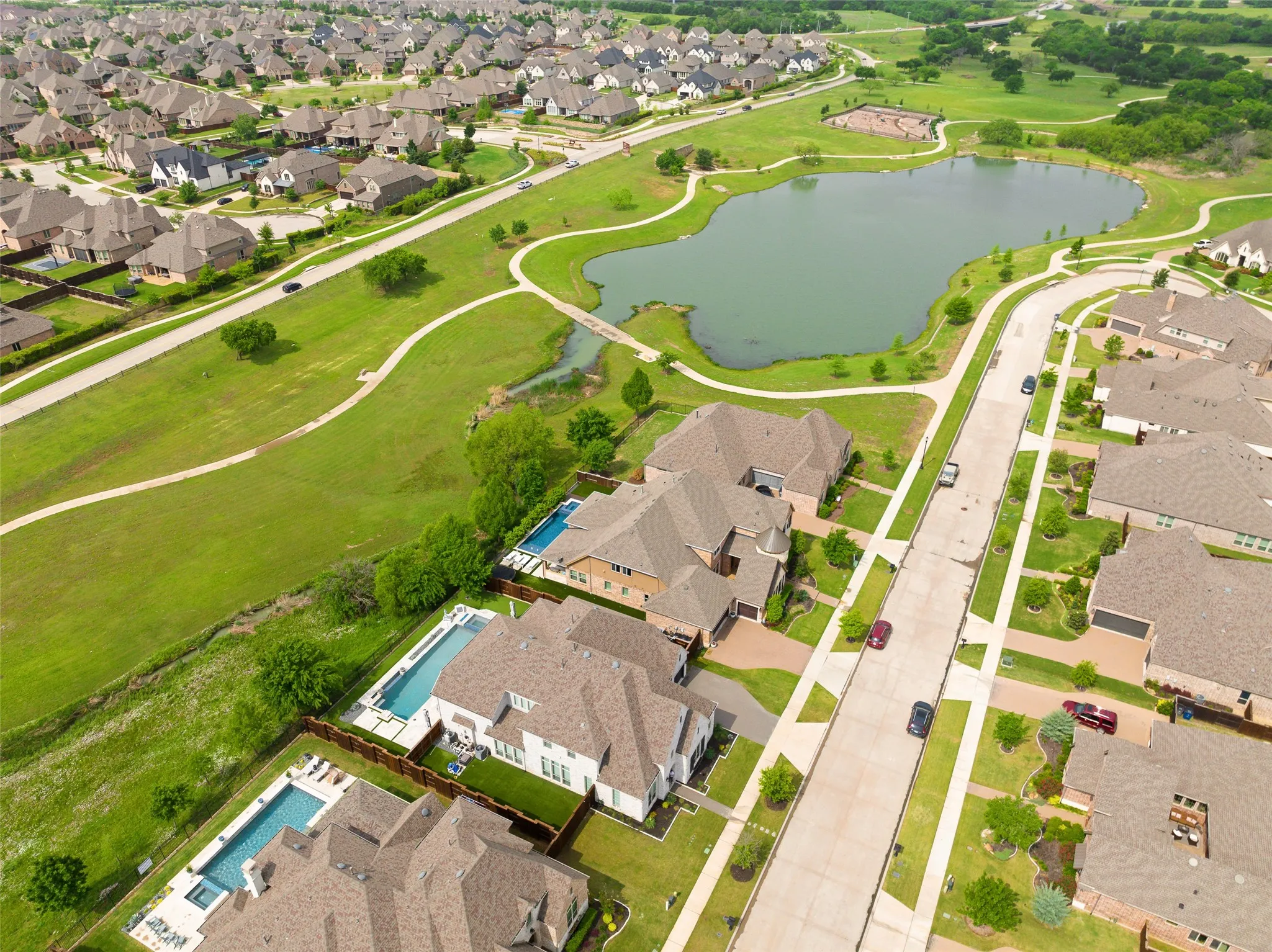 Single Family Residence For Rent in Denton County , 4431 Woodbine Lane, Prosper, Texas 75078, 5 Bedroom, 6 Bathroom, 3 Garage spaces, 5,109 Sqft, built in 2016, mls#21403395, Real Estate Agent in Prosper, Homes For Rent in Denton county, Homes For Rent in Prosper, Realtor in Prosper Texas, Real Estate Brokerage Independent Realty Texas, Luminita Cordes Realtor