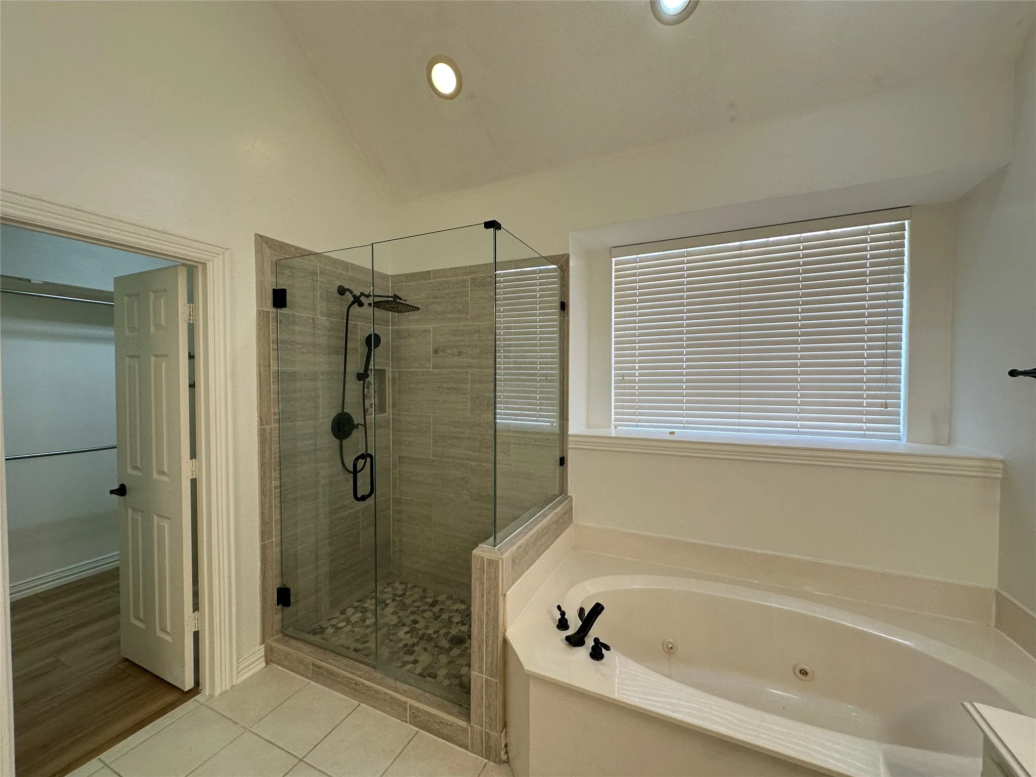 Single Family Residence For Sale in Collin County , 1107 Dunlay Court, Allen, Texas 75013, 5 Bedroom, 4 Bathroom, 3 Garage spaces, 3,243 Sqft, built in 1997, mls#21403376, Real Estate Agent in Allen, Homes For Sale in Collin county, Homes For Sale in Allen, Realtor in Allen Texas, Real Estate Brokerage Independent Realty Texas, Luminita Cordes Realtor