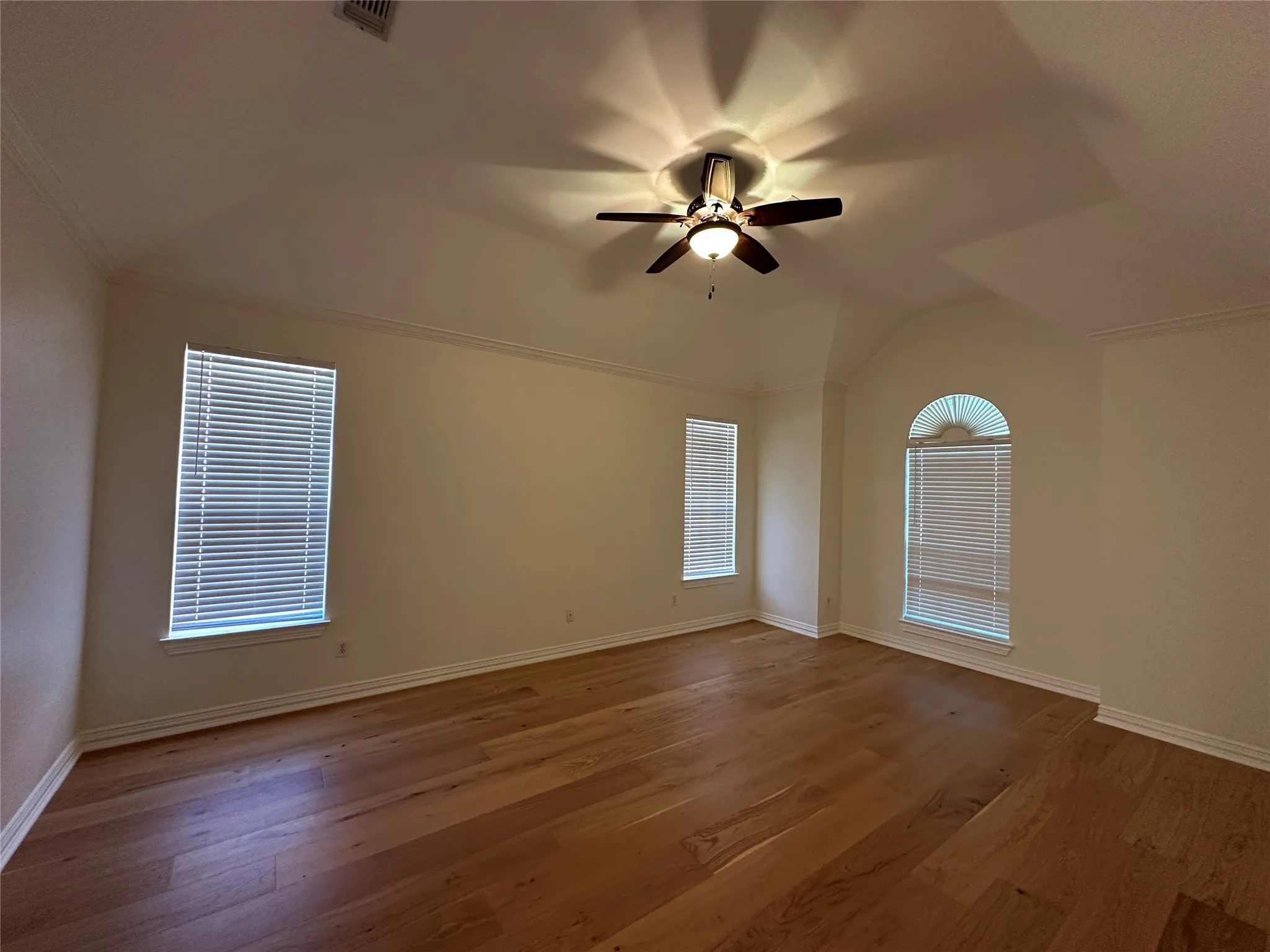 Single Family Residence For Sale in Collin County , 1107 Dunlay Court, Allen, Texas 75013, 5 Bedroom, 4 Bathroom, 3 Garage spaces, 3,243 Sqft, built in 1997, mls#21403376, Real Estate Agent in Allen, Homes For Sale in Collin county, Homes For Sale in Allen, Realtor in Allen Texas, Real Estate Brokerage Independent Realty Texas, Luminita Cordes Realtor