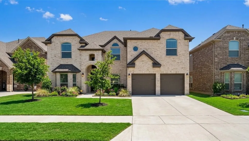 Single Family Residence For Rent in Collin County , 504 Christie Crossing, Celina, Texas 75009, 3 Bedroom, 2 Bathroom, 2 Garage spaces, 3,859 Sqft, built in 2021, mls#21403399, Real Estate Agent in Celina, Homes For Rent in Collin county, Homes For Rent in Celina, Realtor in Celina Texas, Real Estate Brokerage Independent Realty Texas, Luminita Cordes Realtor