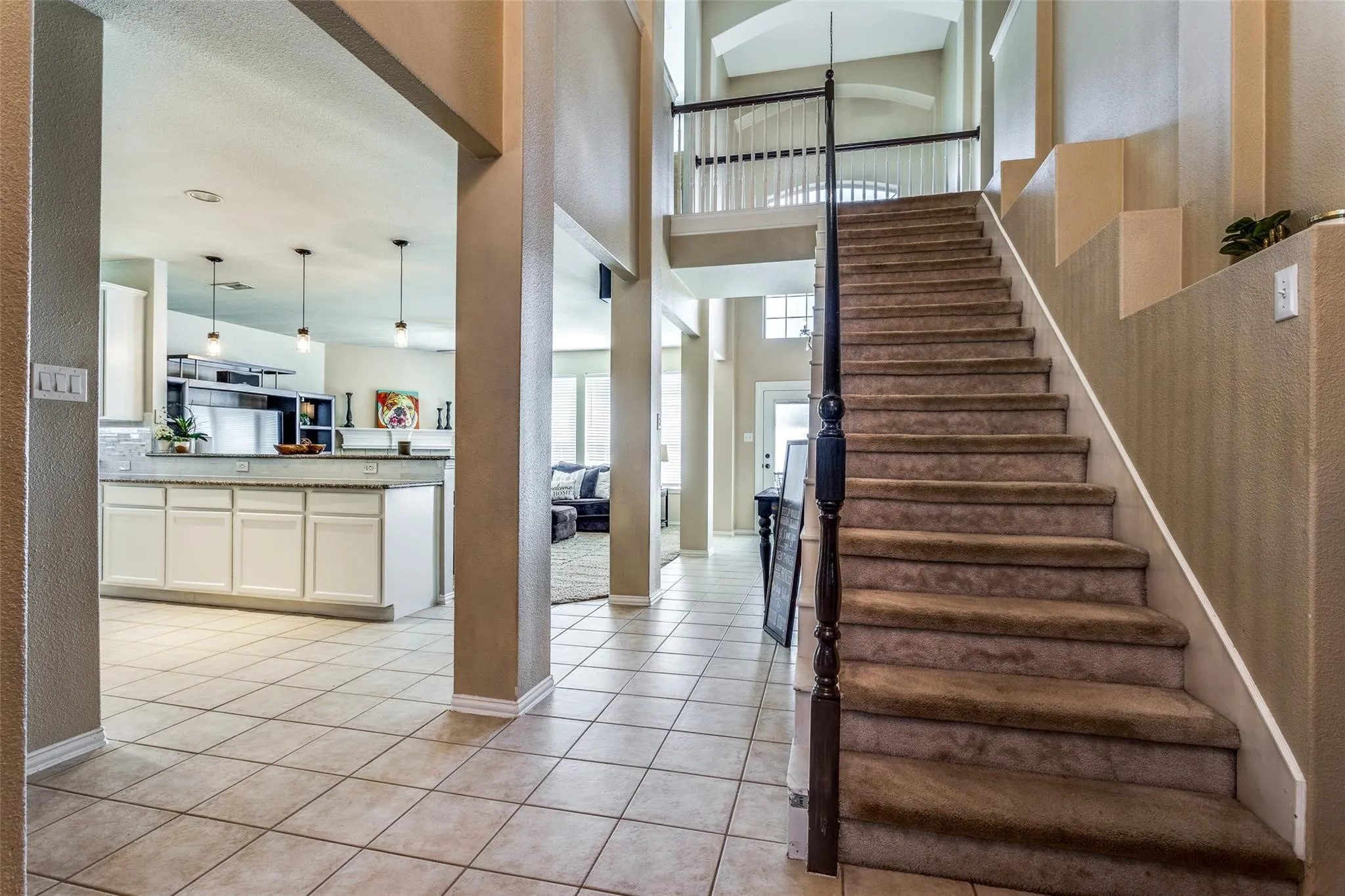 Single Family Residence For Sale in Denton County , 6504 Autumn Trail, The Colony, Texas 75056, 5 Bedroom, 3 Bathroom, 2 Garage spaces, 3,505 Sqft, built in 2000, mls#21403400, Real Estate Agent in The Colony, Homes For Sale in Denton county, Homes For Sale in The Colony, Realtor in The Colony Texas, Real Estate Brokerage Independent Realty Texas, Luminita Cordes Realtor