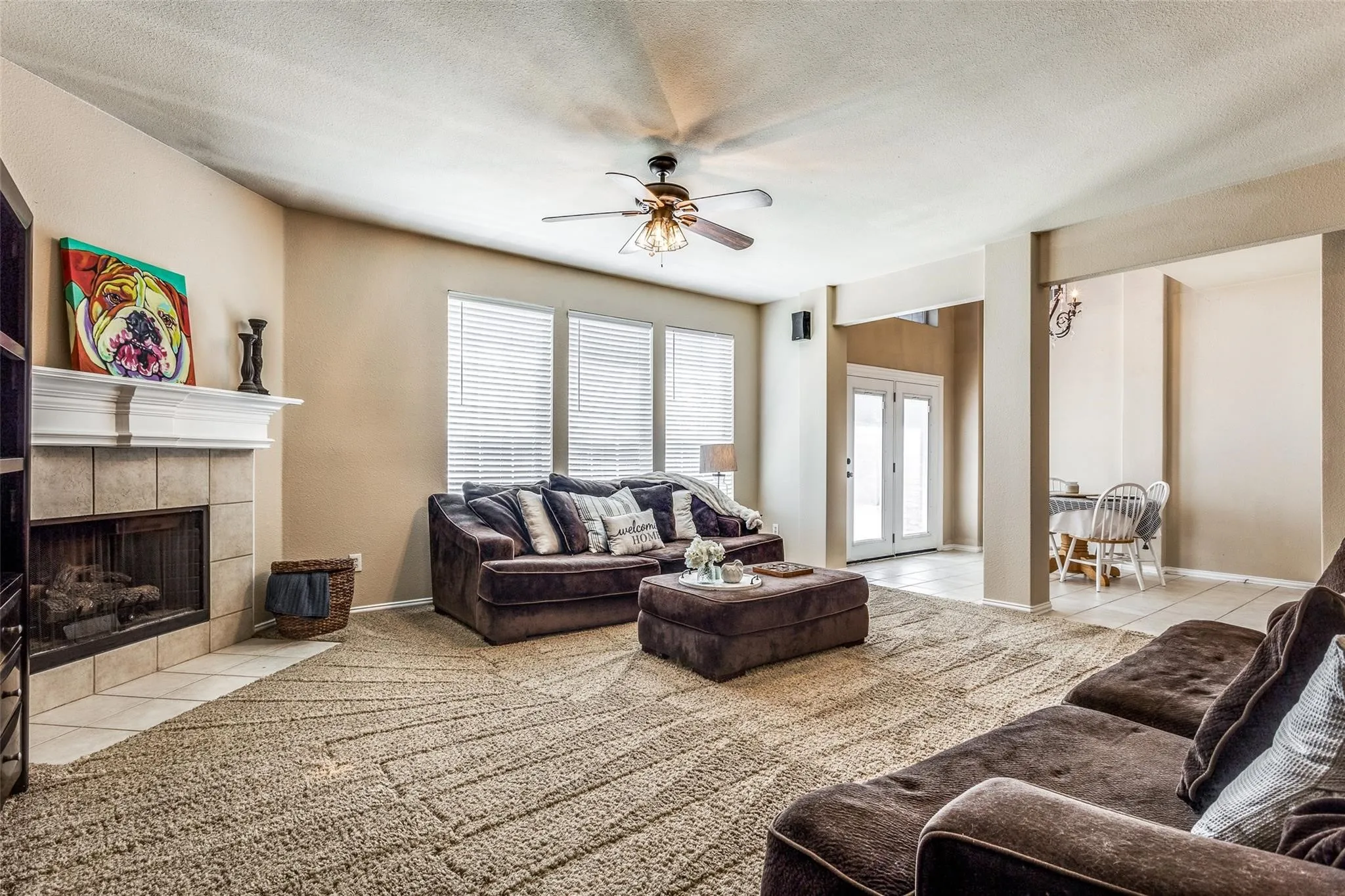 Single Family Residence For Sale in Denton County , 6504 Autumn Trail, The Colony, Texas 75056, 5 Bedroom, 3 Bathroom, 2 Garage spaces, 3,505 Sqft, built in 2000, mls#21403400, Real Estate Agent in The Colony, Homes For Sale in Denton county, Homes For Sale in The Colony, Realtor in The Colony Texas, Real Estate Brokerage Independent Realty Texas, Luminita Cordes Realtor