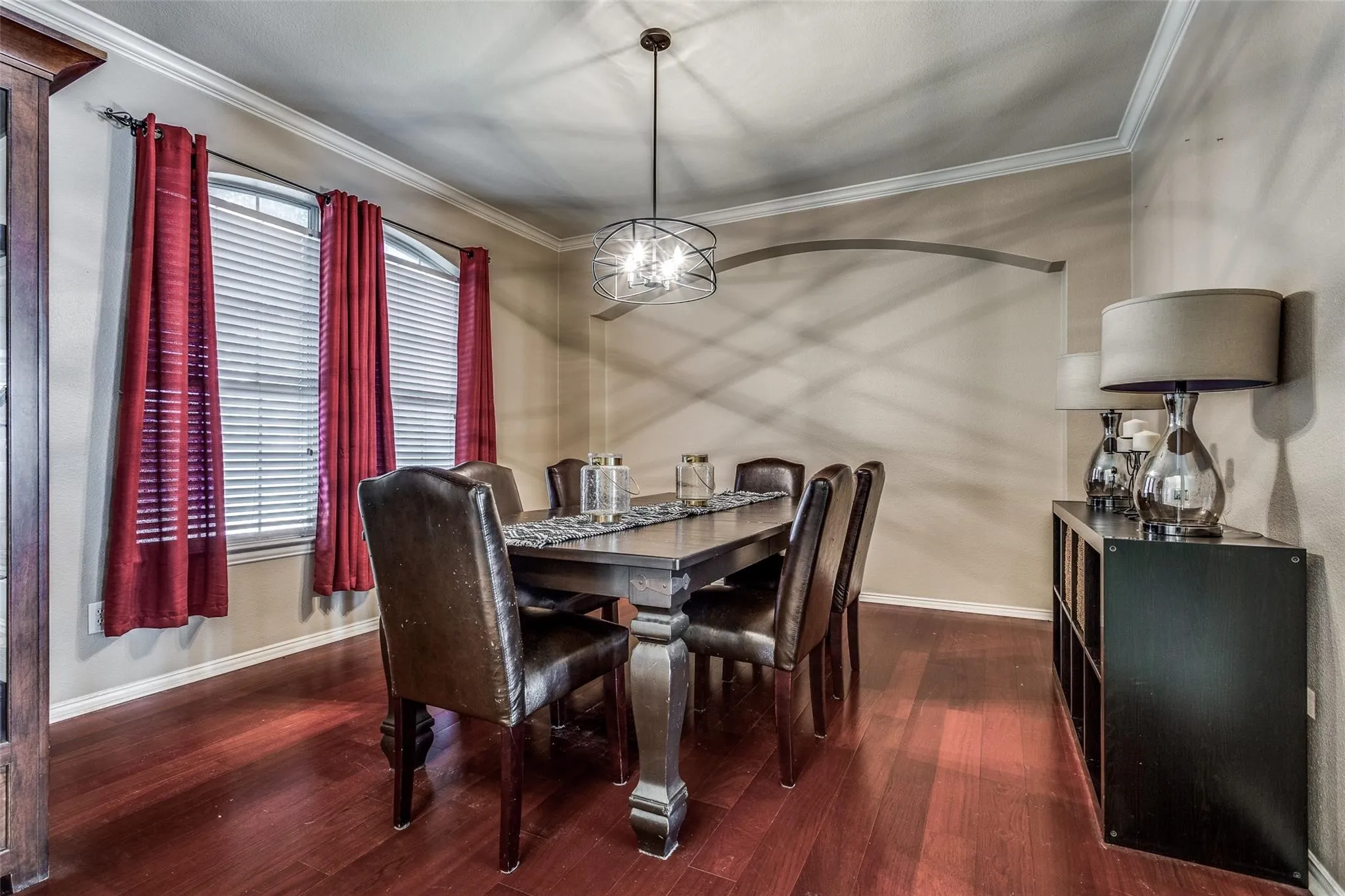 Single Family Residence For Sale in Denton County , 6504 Autumn Trail, The Colony, Texas 75056, 5 Bedroom, 3 Bathroom, 2 Garage spaces, 3,505 Sqft, built in 2000, mls#21403400, Real Estate Agent in The Colony, Homes For Sale in Denton county, Homes For Sale in The Colony, Realtor in The Colony Texas, Real Estate Brokerage Independent Realty Texas, Luminita Cordes Realtor