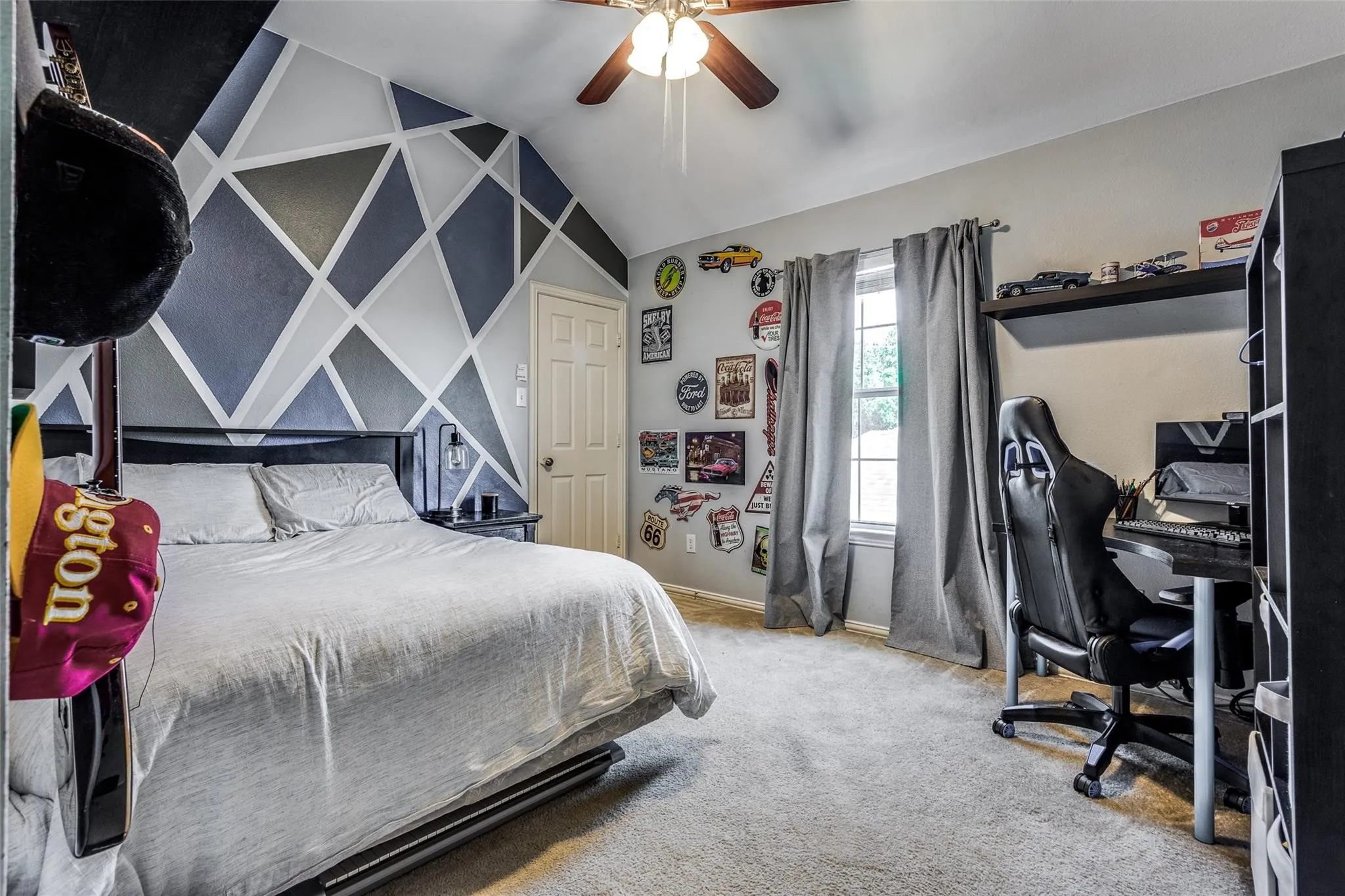 Single Family Residence For Sale in Denton County , 6504 Autumn Trail, The Colony, Texas 75056, 5 Bedroom, 3 Bathroom, 2 Garage spaces, 3,505 Sqft, built in 2000, mls#21403400, Real Estate Agent in The Colony, Homes For Sale in Denton county, Homes For Sale in The Colony, Realtor in The Colony Texas, Real Estate Brokerage Independent Realty Texas, Luminita Cordes Realtor