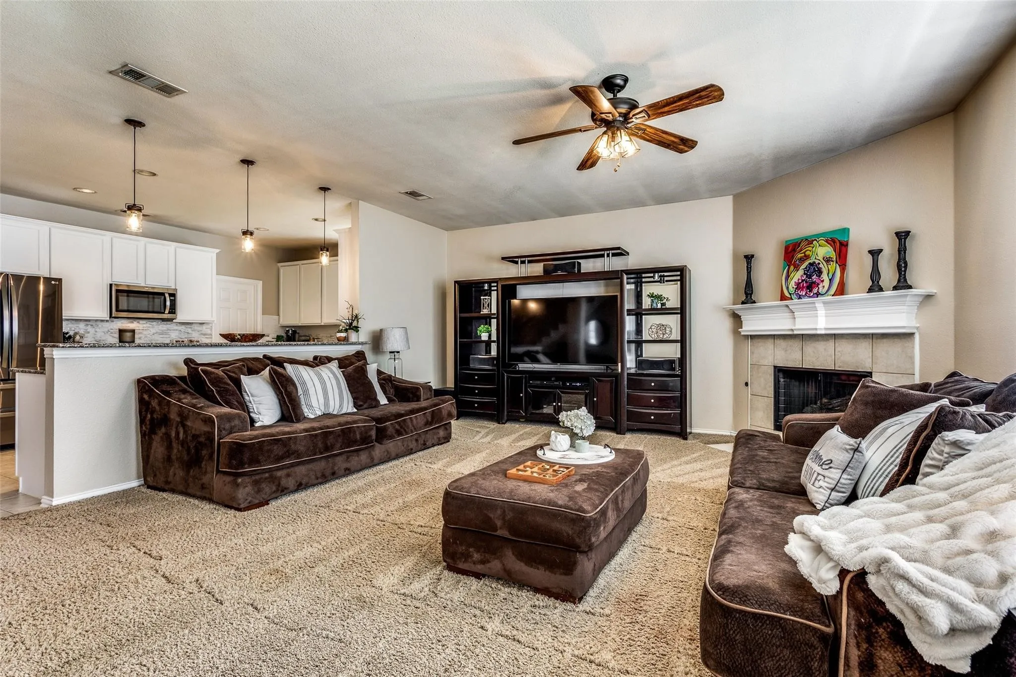 Single Family Residence For Sale in Denton County , 6504 Autumn Trail, The Colony, Texas 75056, 5 Bedroom, 3 Bathroom, 2 Garage spaces, 3,505 Sqft, built in 2000, mls#21403400, Real Estate Agent in The Colony, Homes For Sale in Denton county, Homes For Sale in The Colony, Realtor in The Colony Texas, Real Estate Brokerage Independent Realty Texas, Luminita Cordes Realtor