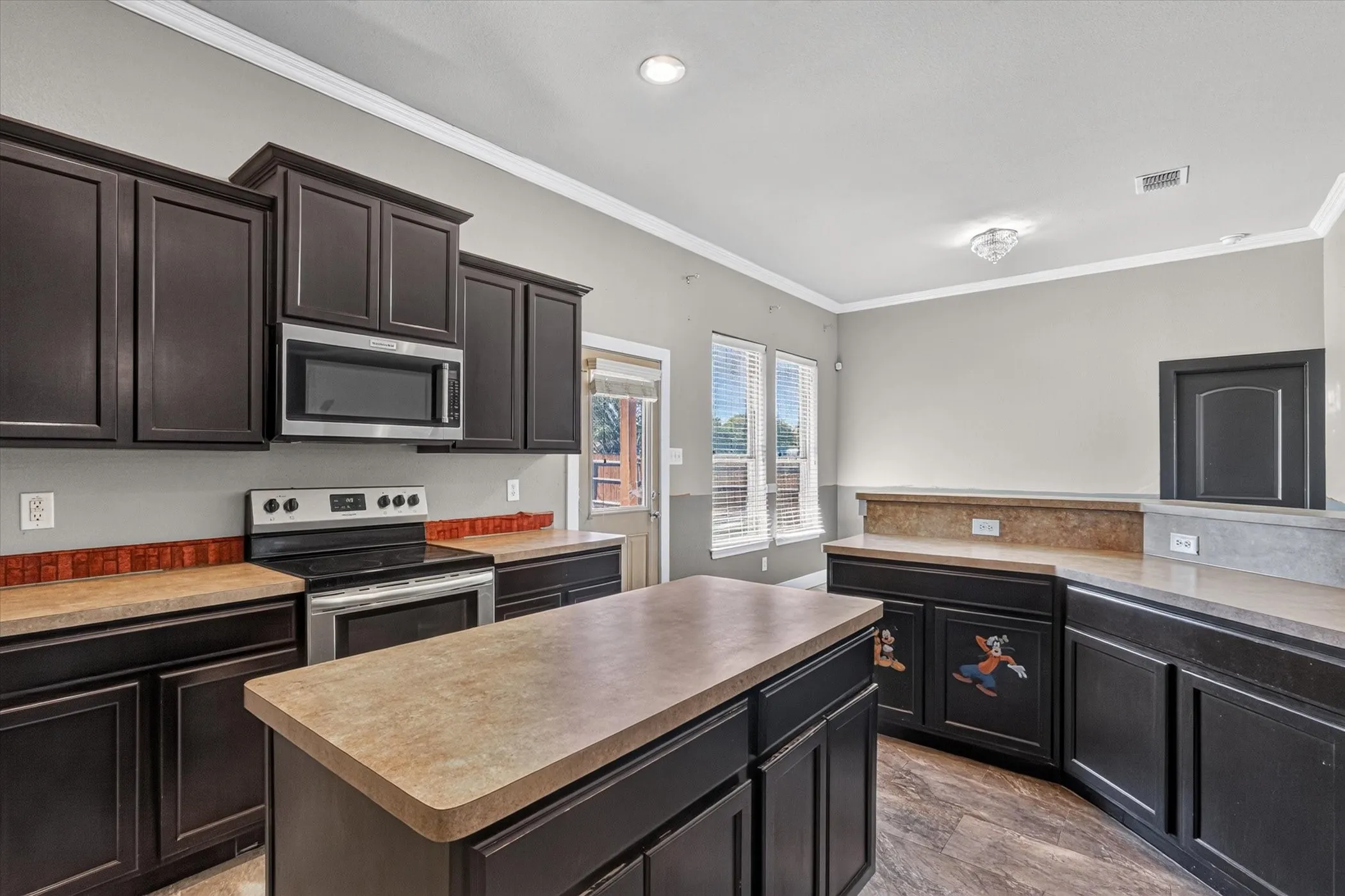 Single Family Residence For Sale in Ellis County , 104 Anthony Lane, Red Oak, Texas 75154, 4 Bedroom, 2 Bathroom, 2 Garage spaces, 1,994 Sqft, built in 2014, mls#21402580, Real Estate Agent in Red Oak, Homes For Sale in Ellis county, Homes For Sale in Red Oak, Realtor in Red Oak Texas, Real Estate Brokerage Independent Realty Texas, Luminita Cordes Realtor