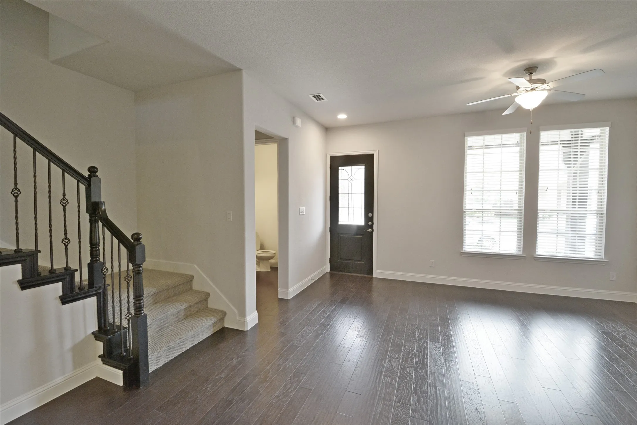 Single Family Residence For Rent in Collin County , 607 Ansley Way, Allen, Texas 75013, 3 Bedroom, 3 Bathroom, 2 Garage spaces, 1,913 Sqft, built in 2017, mls#21403402, Real Estate Agent in Allen, Homes For Rent in Collin county, Homes For Rent in Allen, Realtor in Allen Texas, Real Estate Brokerage Independent Realty Texas, Luminita Cordes Realtor