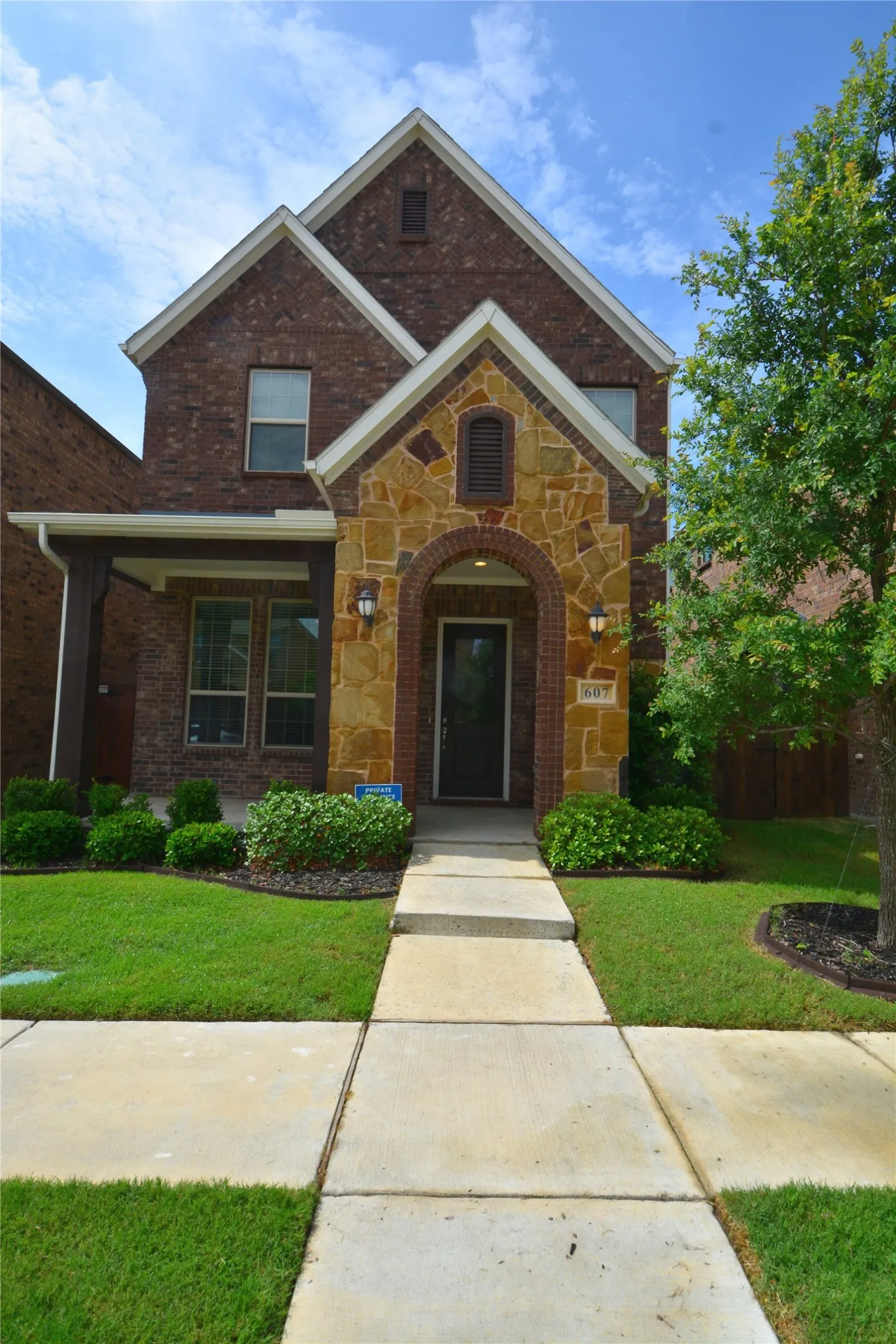 Single Family Residence For Rent in Collin County , 607 Ansley Way, Allen, Texas 75013, 3 Bedroom, 3 Bathroom, 2 Garage spaces, 1,913 Sqft, built in 2017, mls#21403402, Real Estate Agent in Allen, Homes For Rent in Collin county, Homes For Rent in Allen, Realtor in Allen Texas, Real Estate Brokerage Independent Realty Texas, Luminita Cordes Realtor