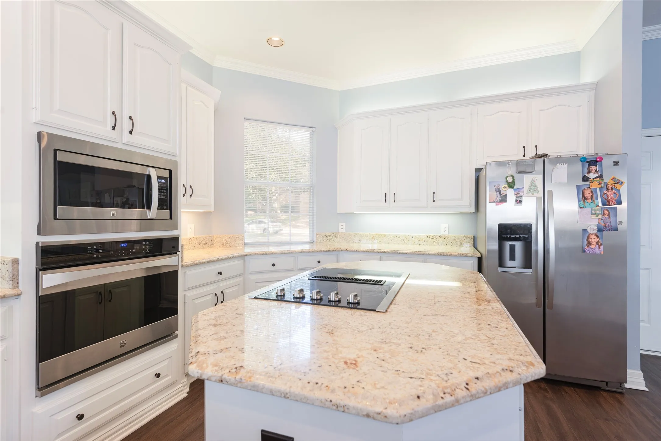 Single Family Residence For Rent in Collin County , 909 Hills Creek Drive, Mc Kinney, Texas 75072, 4 Bedroom, 4 Bathroom, 3 Garage spaces, 3,577 Sqft, built in 1993, mls#21403406, Real Estate Agent in Mc Kinney, Homes For Rent in Collin county, Homes For Rent in Mc Kinney, Realtor in Mc Kinney Texas, Real Estate Brokerage Independent Realty Texas, Luminita Cordes Realtor