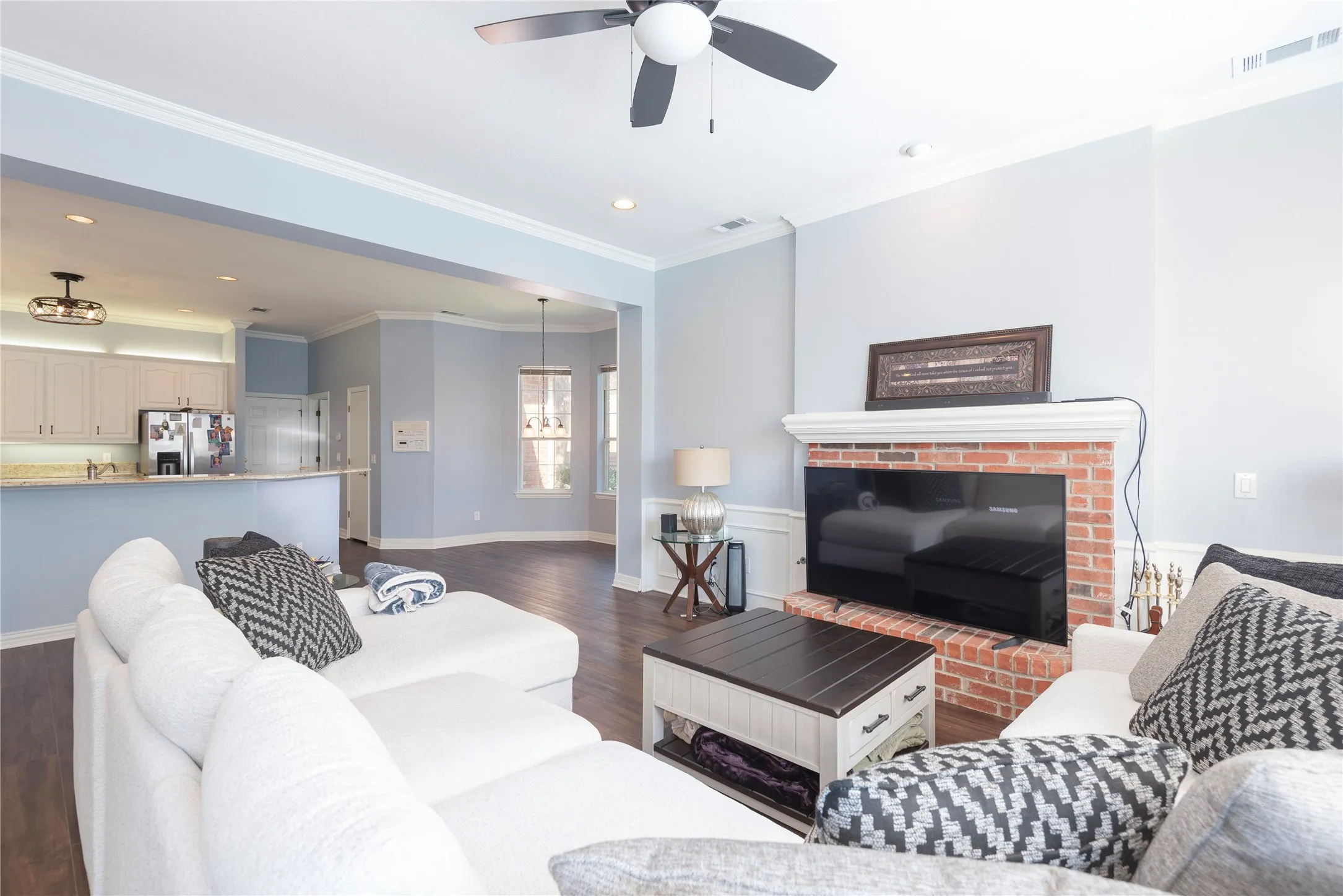 Single Family Residence For Rent in Collin County , 909 Hills Creek Drive, Mc Kinney, Texas 75072, 4 Bedroom, 4 Bathroom, 3 Garage spaces, 3,577 Sqft, built in 1993, mls#21403406, Real Estate Agent in Mc Kinney, Homes For Rent in Collin county, Homes For Rent in Mc Kinney, Realtor in Mc Kinney Texas, Real Estate Brokerage Independent Realty Texas, Luminita Cordes Realtor