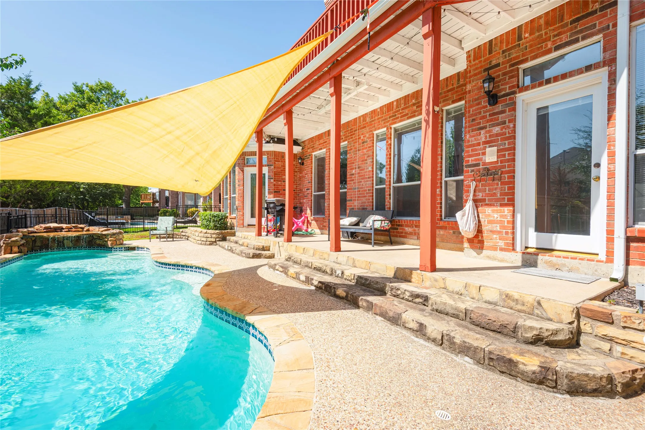 Single Family Residence For Rent in Collin County , 909 Hills Creek Drive, Mc Kinney, Texas 75072, 4 Bedroom, 4 Bathroom, 3 Garage spaces, 3,577 Sqft, built in 1993, mls#21403406, Real Estate Agent in Mc Kinney, Homes For Rent in Collin county, Homes For Rent in Mc Kinney, Realtor in Mc Kinney Texas, Real Estate Brokerage Independent Realty Texas, Luminita Cordes Realtor