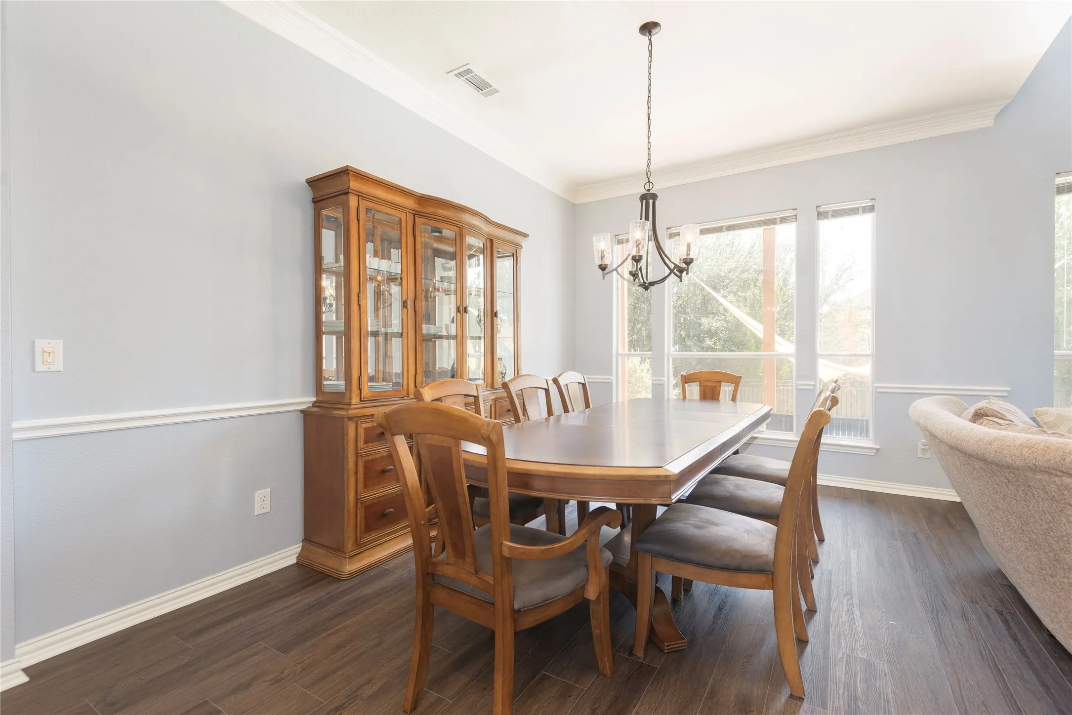 Single Family Residence For Rent in Collin County , 909 Hills Creek Drive, Mc Kinney, Texas 75072, 4 Bedroom, 4 Bathroom, 3 Garage spaces, 3,577 Sqft, built in 1993, mls#21403406, Real Estate Agent in Mc Kinney, Homes For Rent in Collin county, Homes For Rent in Mc Kinney, Realtor in Mc Kinney Texas, Real Estate Brokerage Independent Realty Texas, Luminita Cordes Realtor