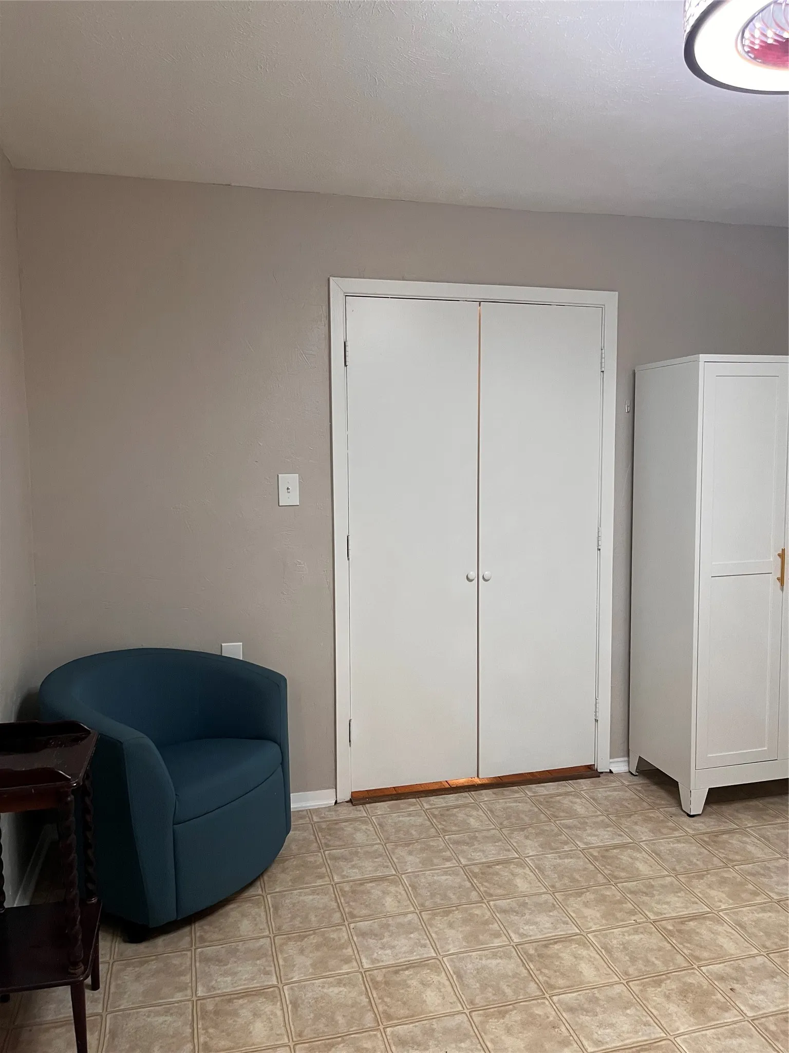 Single Family Residence For Rent in Tarrant County , 1706 Larkspur Drive, Arlington, Texas 76013, 3 Bedroom, 3 Bathroom, 2 Garage spaces, 2,536 Sqft, built in 1964, mls#21374244, Real Estate Agent in Arlington, Homes For Rent in Tarrant county, Homes For Rent in Arlington, Realtor in Arlington Texas, Real Estate Brokerage Independent Realty Texas, Luminita Cordes Realtor