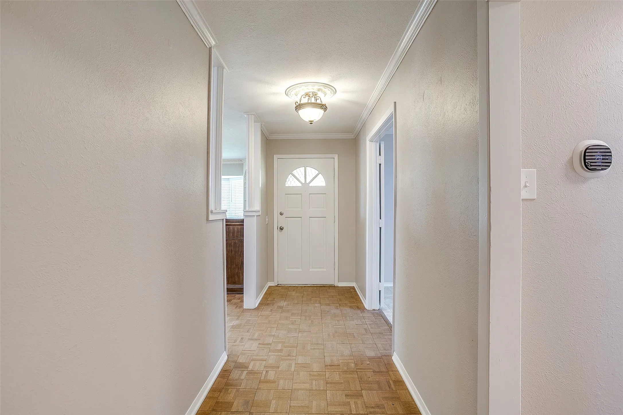 Single Family Residence For Rent in Tarrant County , 1706 Larkspur Drive, Arlington, Texas 76013, 3 Bedroom, 3 Bathroom, 2 Garage spaces, 2,536 Sqft, built in 1964, mls#21374244, Real Estate Agent in Arlington, Homes For Rent in Tarrant county, Homes For Rent in Arlington, Realtor in Arlington Texas, Real Estate Brokerage Independent Realty Texas, Luminita Cordes Realtor