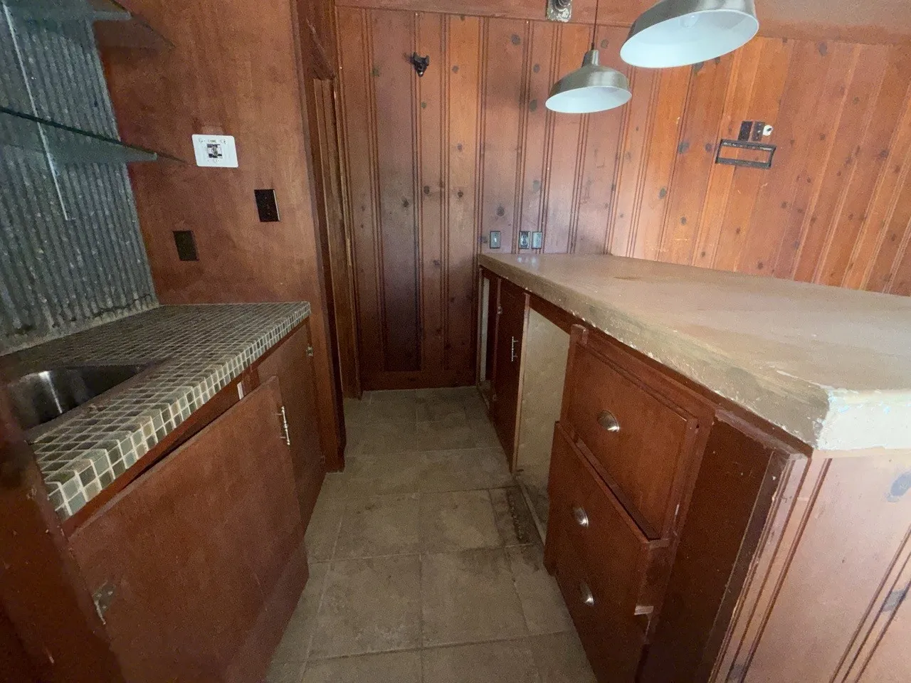 Single Family Residence For Sale in Navarro County , 1820 Maplewood Avenue, Corsicana, Texas 75110, 3 Bedroom, 4 Bathroom, 2 Garage spaces, 2,272 Sqft, built in 1950, mls#21398874, Real Estate Agent in Corsicana, Homes For Sale in Navarro county, Homes For Sale in Corsicana, Realtor in Corsicana Texas, Real Estate Brokerage Independent Realty Texas, Luminita Cordes Realtor