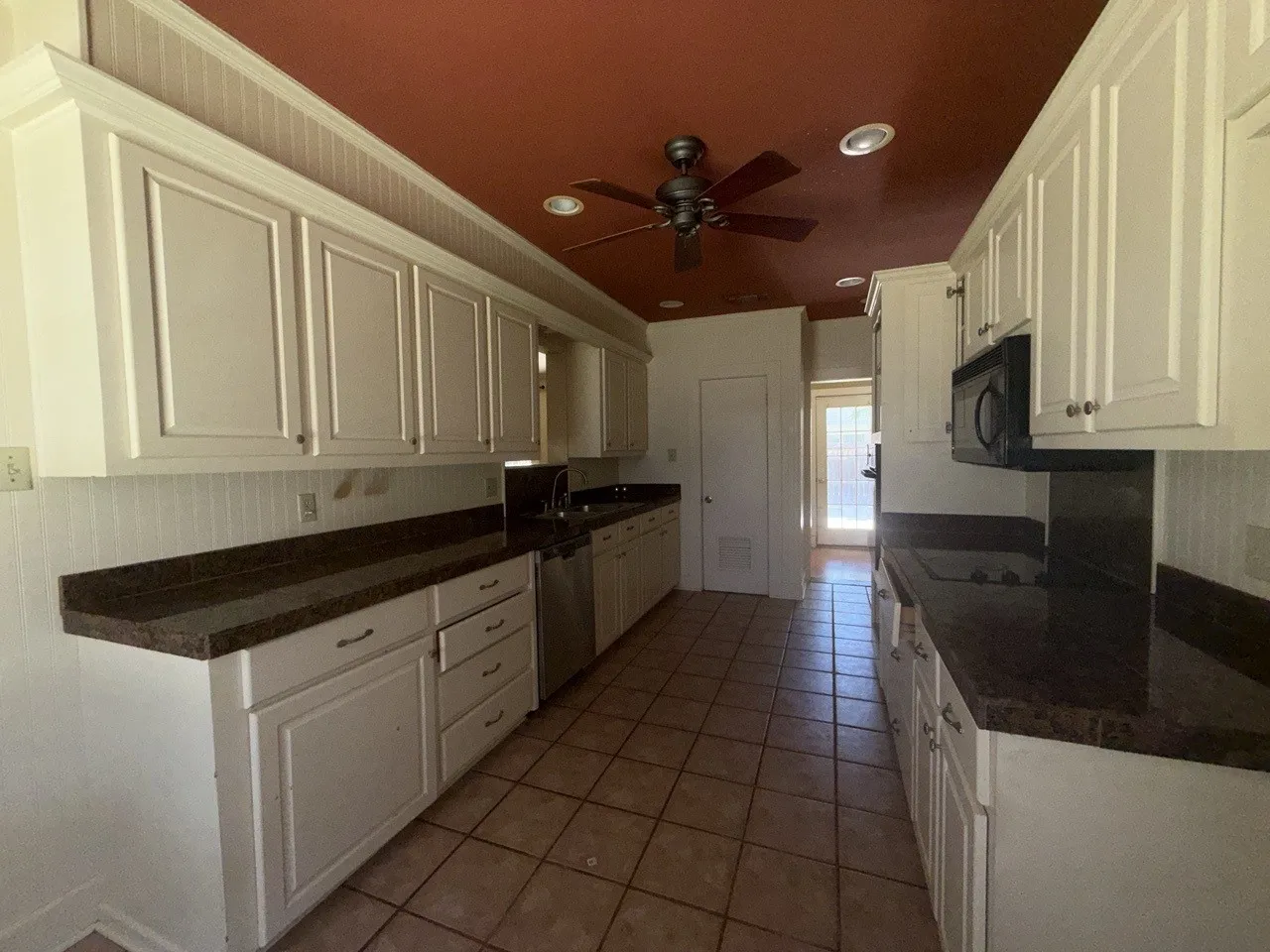 Single Family Residence For Sale in Navarro County , 1820 Maplewood Avenue, Corsicana, Texas 75110, 3 Bedroom, 4 Bathroom, 2 Garage spaces, 2,272 Sqft, built in 1950, mls#21398874, Real Estate Agent in Corsicana, Homes For Sale in Navarro county, Homes For Sale in Corsicana, Realtor in Corsicana Texas, Real Estate Brokerage Independent Realty Texas, Luminita Cordes Realtor
