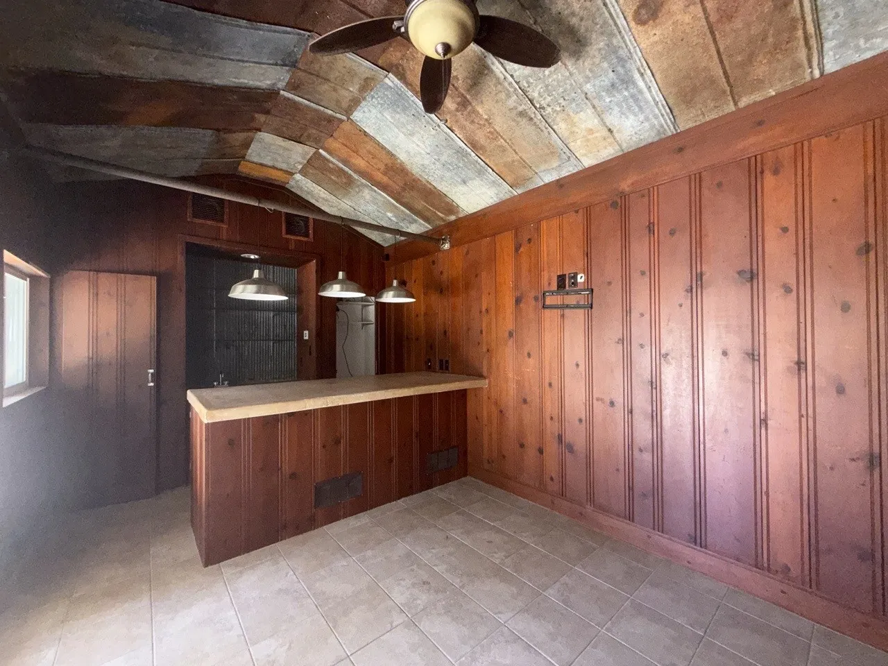 Single Family Residence For Sale in Navarro County , 1820 Maplewood Avenue, Corsicana, Texas 75110, 3 Bedroom, 4 Bathroom, 2 Garage spaces, 2,272 Sqft, built in 1950, mls#21398874, Real Estate Agent in Corsicana, Homes For Sale in Navarro county, Homes For Sale in Corsicana, Realtor in Corsicana Texas, Real Estate Brokerage Independent Realty Texas, Luminita Cordes Realtor