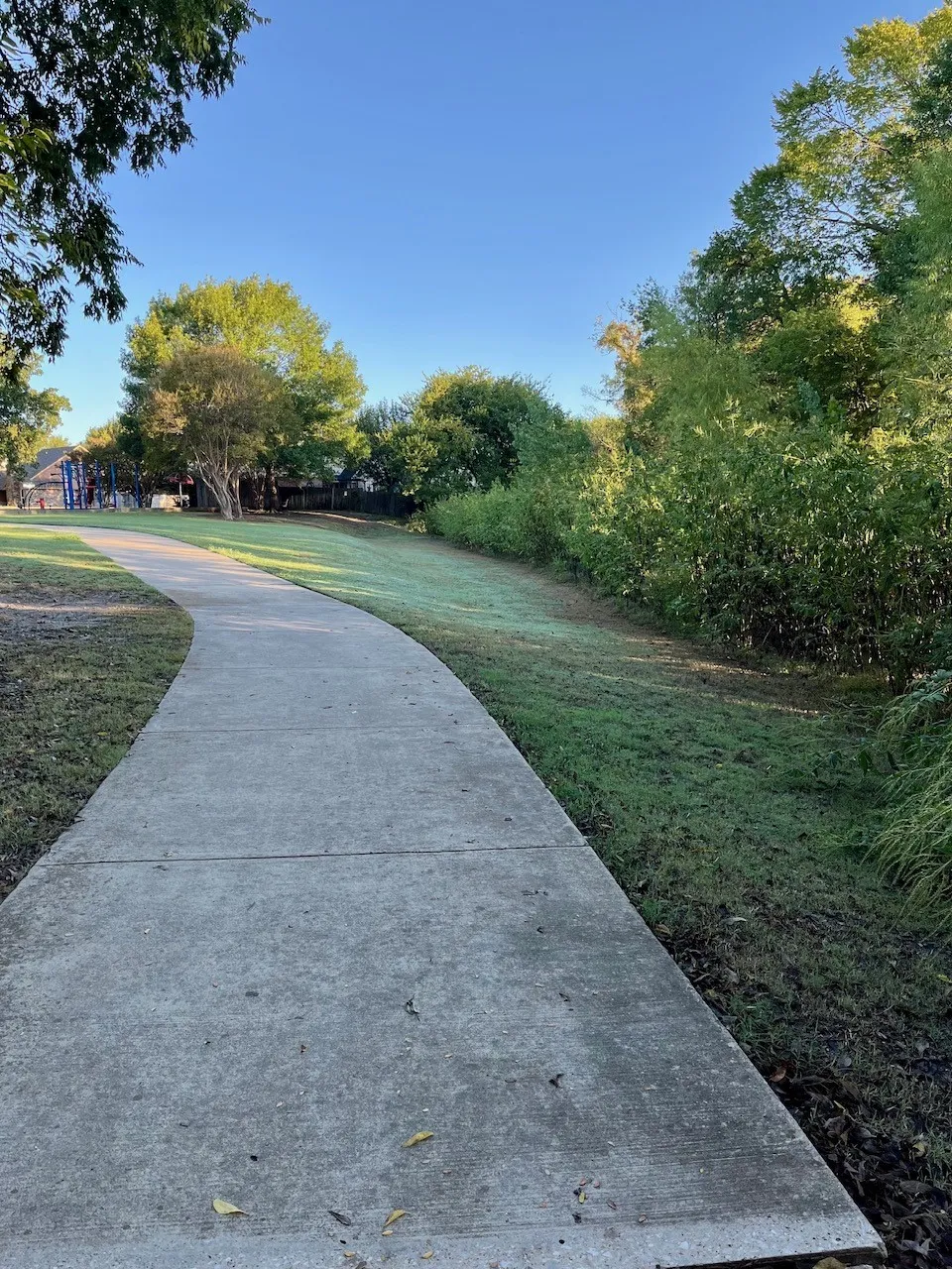 Single Family Residence For Sale in Rockwall County , 127 Woodcreek Drive, Rockwall, Texas 75032, 4 Bedroom, 2 Bathroom, 2 Garage spaces, 1,820 Sqft, built in 1993, mls#21403398, Real Estate Agent in Rockwall, Homes For Sale in Rockwall county, Homes For Sale in Rockwall, Realtor in Rockwall Texas, Real Estate Brokerage Independent Realty Texas, Luminita Cordes Realtor