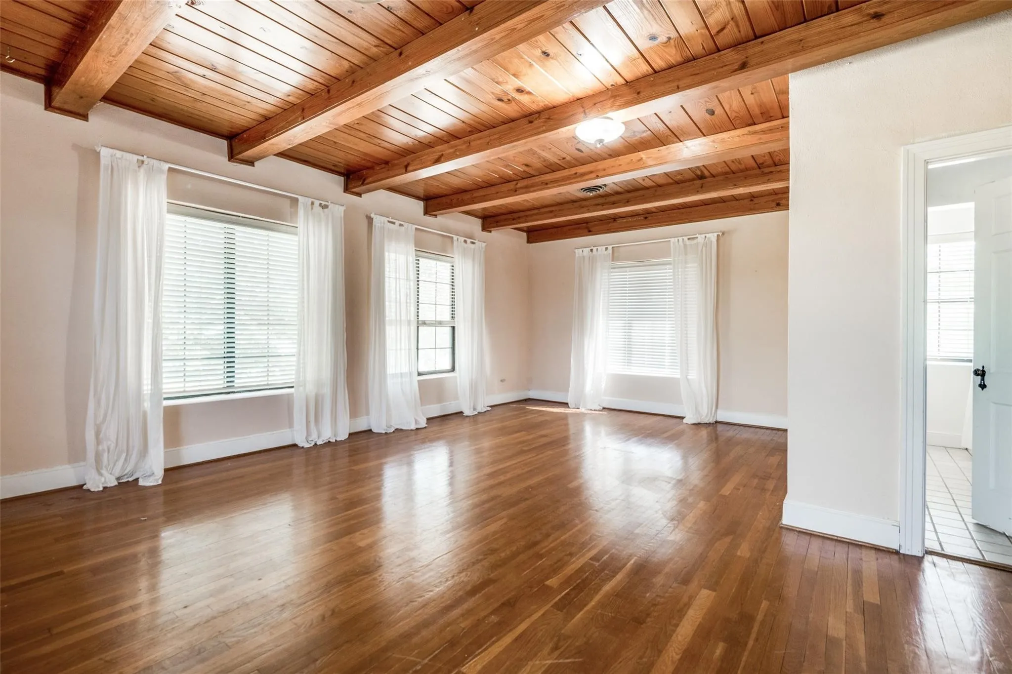 Improved Land For Sale in Tarrant County , 1000 N Main Street, Keller, Texas 76248, 0, 0, Garage spaces, 0 Sqft, built in 0, mls#21403390, Real Estate Agent in Keller, Homes For Sale in Tarrant county, Homes For Sale in Keller, Realtor in Keller Texas, Real Estate Brokerage Independent Realty Texas, Luminita Cordes Realtor
