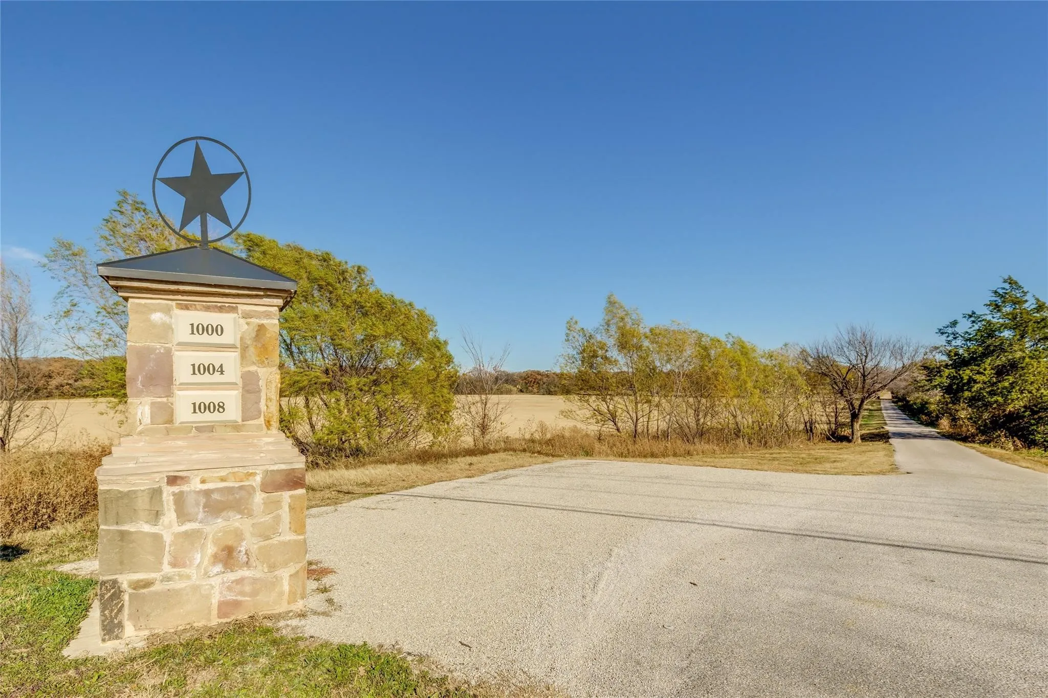 Improved Land For Sale in Tarrant County , 1000 N Main Street, Keller, Texas 76248, 0, 0, Garage spaces, 0 Sqft, built in 0, mls#21403390, Real Estate Agent in Keller, Homes For Sale in Tarrant county, Homes For Sale in Keller, Realtor in Keller Texas, Real Estate Brokerage Independent Realty Texas, Luminita Cordes Realtor