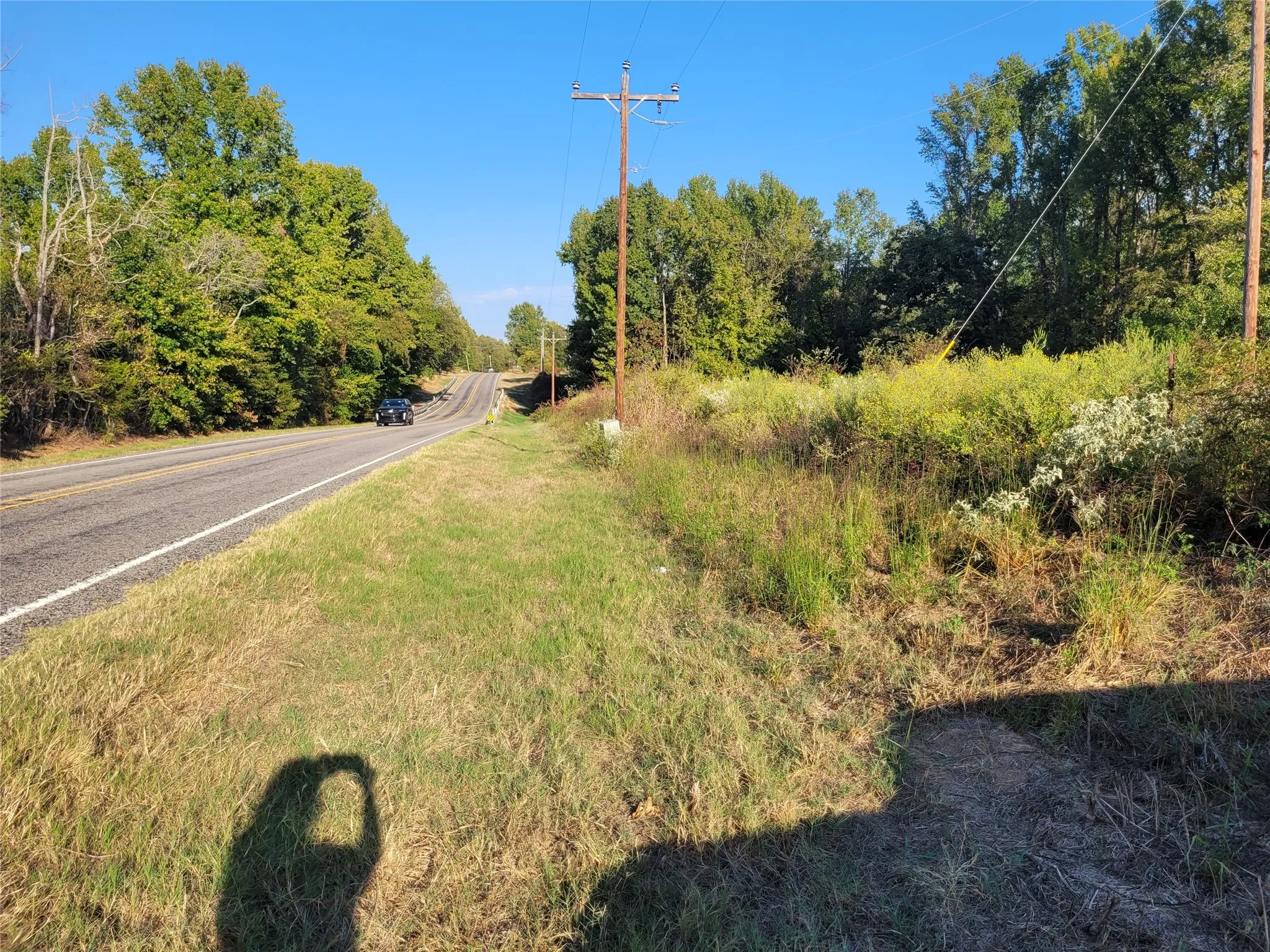 FM 195 looking south at driveway
