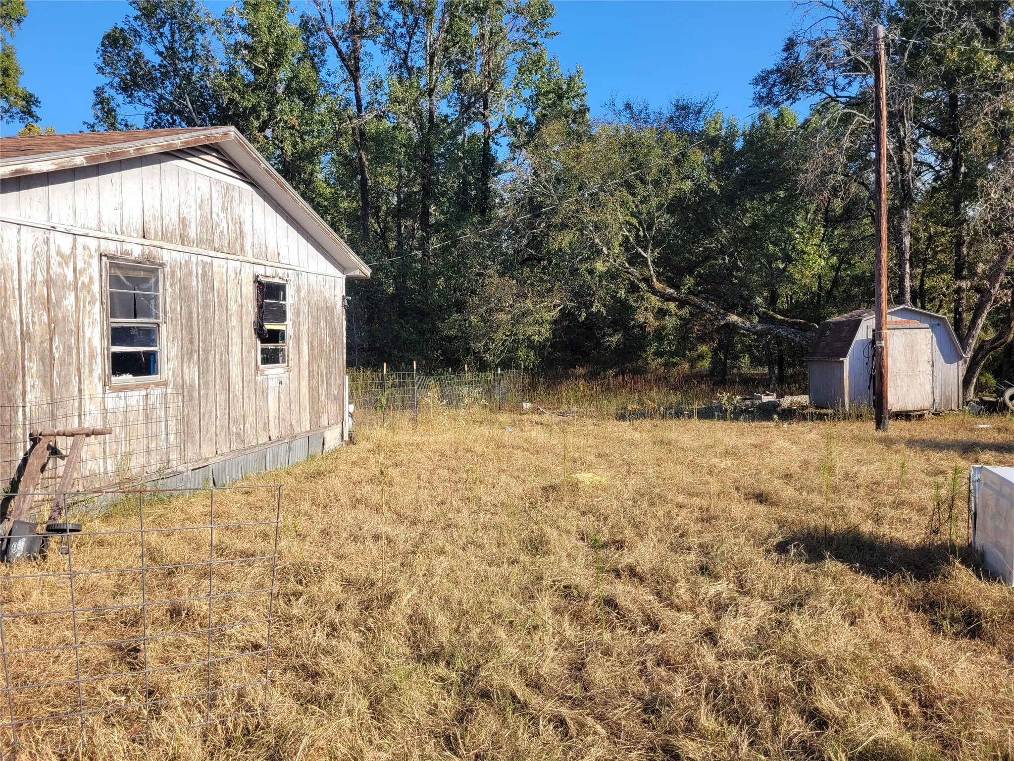 Single Family Residence For Sale in Red River (TX) County , 17109 FM 195, Detroit, Texas 75436, 3 Bedroom, 2 Bathroom, Garage spaces, 1,120 Sqft, built in 1968, mls#21403413, Real Estate Agent in Detroit, Homes For Sale in Red River (TX) county, Homes For Sale in Detroit, Realtor in Detroit Texas, Real Estate Brokerage Independent Realty Texas, Luminita Cordes Realtor