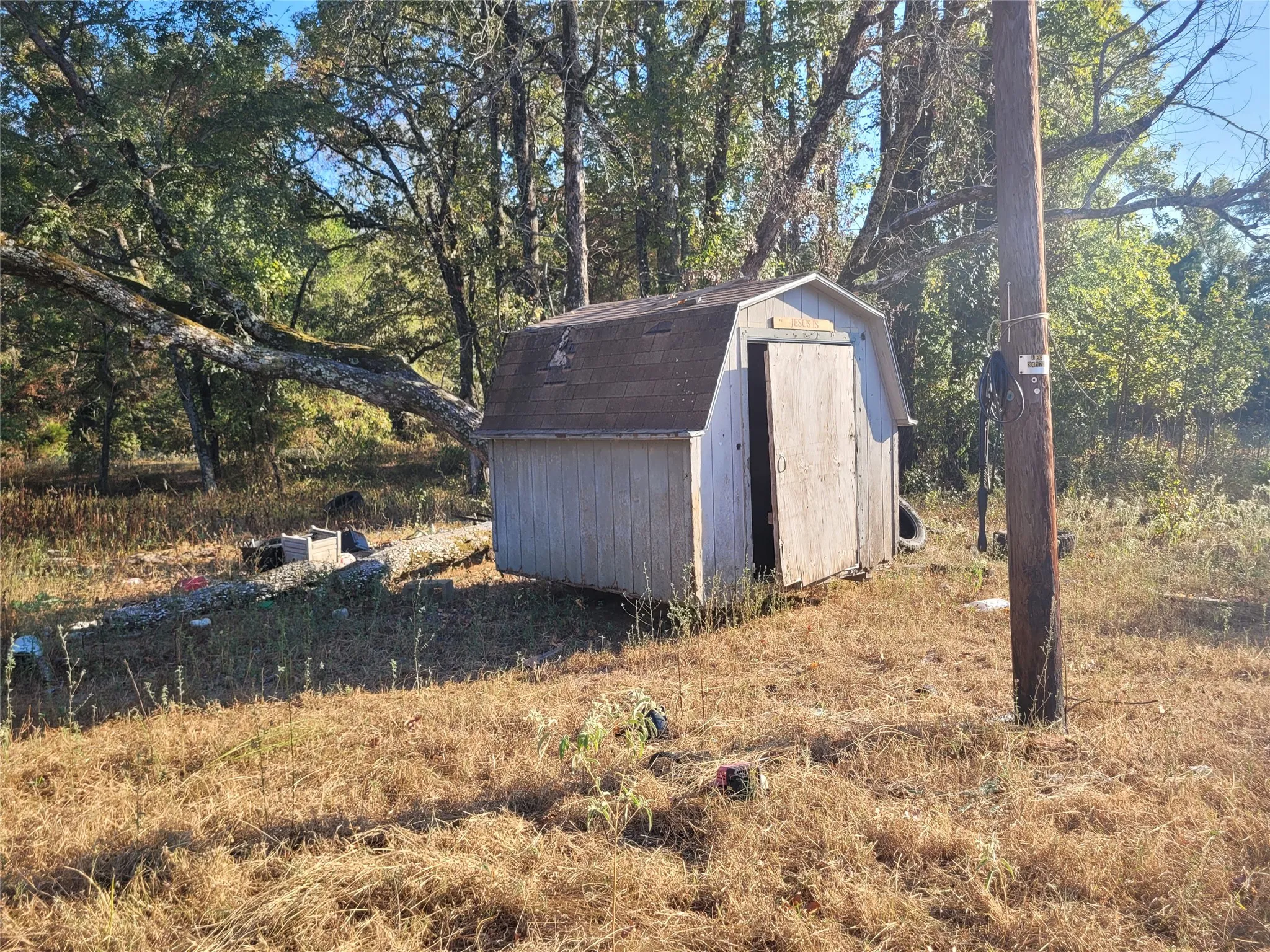 Single Family Residence For Sale in Red River (TX) County , 17109 FM 195, Detroit, Texas 75436, 3 Bedroom, 2 Bathroom, Garage spaces, 1,120 Sqft, built in 1968, mls#21403413, Real Estate Agent in Detroit, Homes For Sale in Red River (TX) county, Homes For Sale in Detroit, Realtor in Detroit Texas, Real Estate Brokerage Independent Realty Texas, Luminita Cordes Realtor