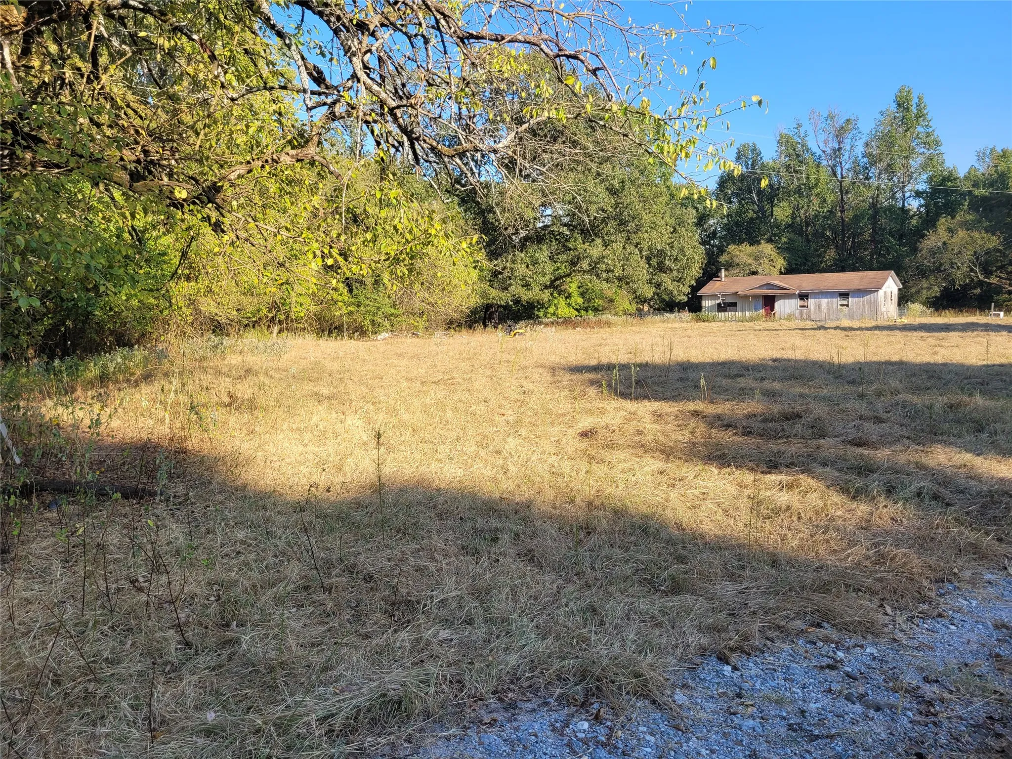 Single Family Residence For Sale in Red River (TX) County , 17109 FM 195, Detroit, Texas 75436, 3 Bedroom, 2 Bathroom, Garage spaces, 1,120 Sqft, built in 1968, mls#21403413, Real Estate Agent in Detroit, Homes For Sale in Red River (TX) county, Homes For Sale in Detroit, Realtor in Detroit Texas, Real Estate Brokerage Independent Realty Texas, Luminita Cordes Realtor