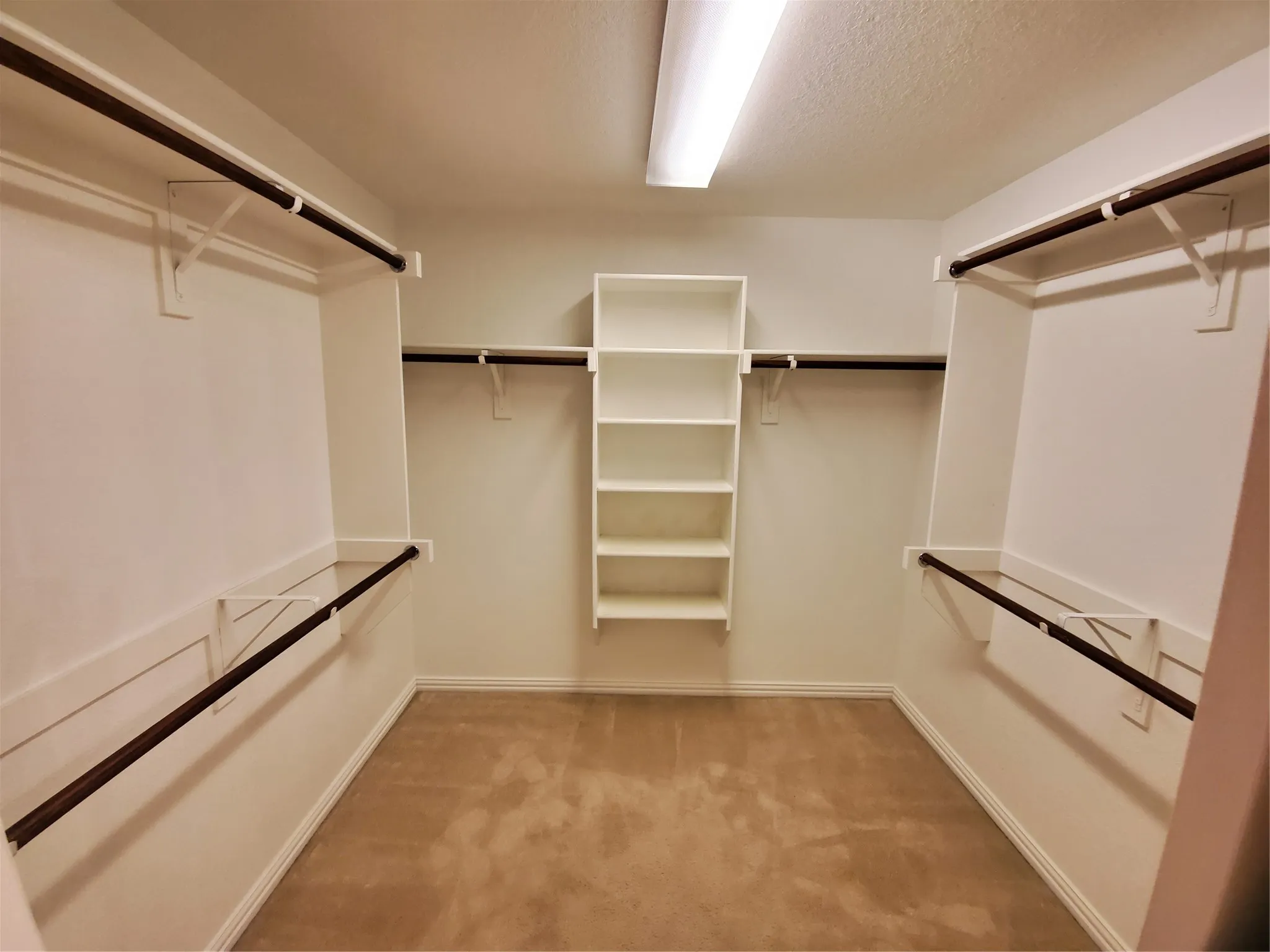 Single Family Residence For Rent in Tarrant County , 12113 Durango Root Drive, Fort Worth, Texas 76244, 4 Bedroom, 2 Bathroom, 2 Garage spaces, 2,092 Sqft, built in 2008, mls#21403432, Real Estate Agent in Fort Worth, Homes For Rent in Tarrant county, Homes For Rent in Fort Worth, Realtor in Fort Worth Texas, Real Estate Brokerage Independent Realty Texas, Luminita Cordes Realtor