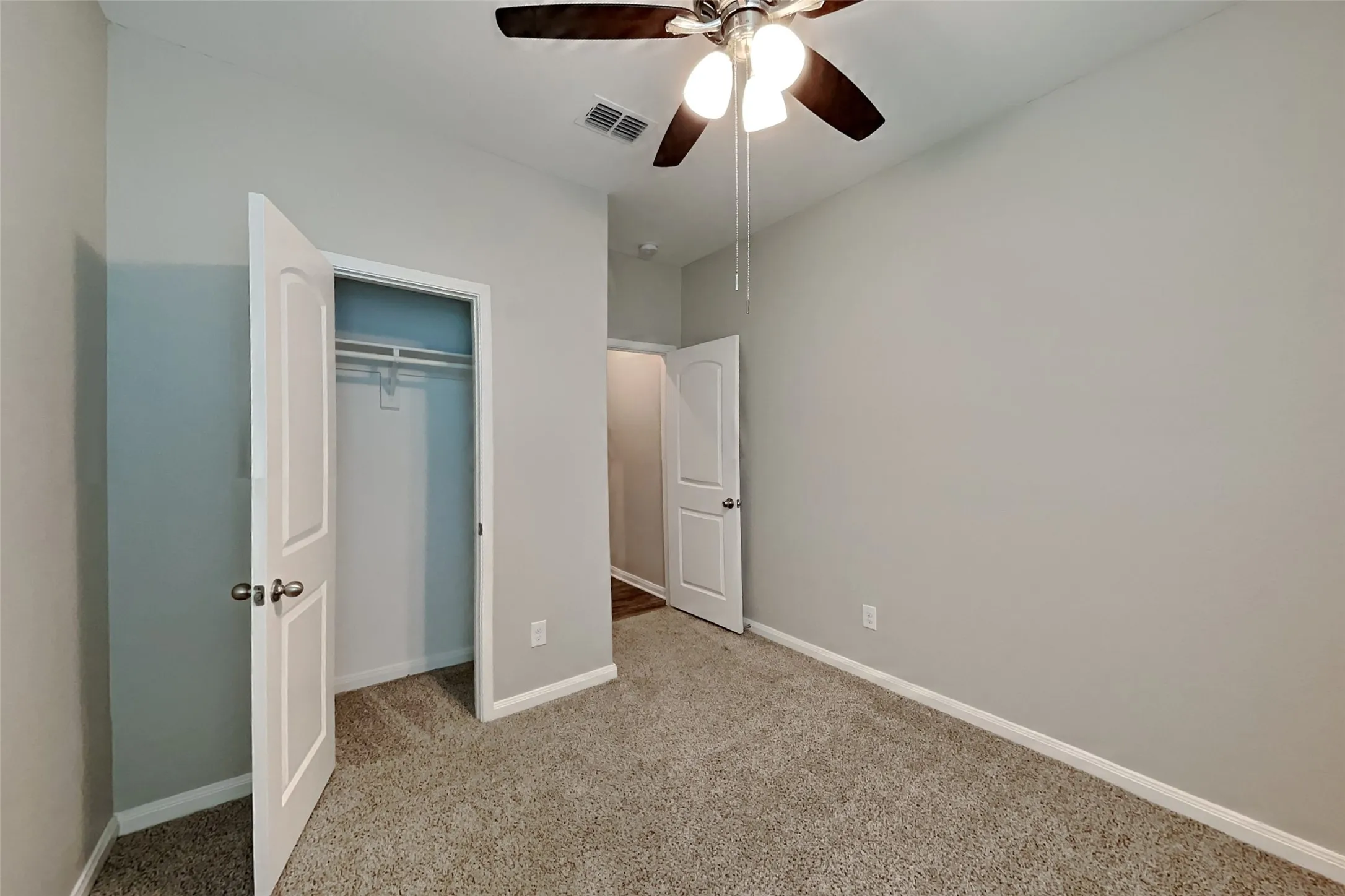 Single Family Residence For Rent in Tarrant County , 8304 Smokey Creek Pass, Fort Worth, Texas 76179, 4 Bedroom, 2 Bathroom, 2 Garage spaces, 1,724 Sqft, built in 2020, mls#21403434, Real Estate Agent in Fort Worth, Homes For Rent in Tarrant county, Homes For Rent in Fort Worth, Realtor in Fort Worth Texas, Real Estate Brokerage Independent Realty Texas, Luminita Cordes Realtor