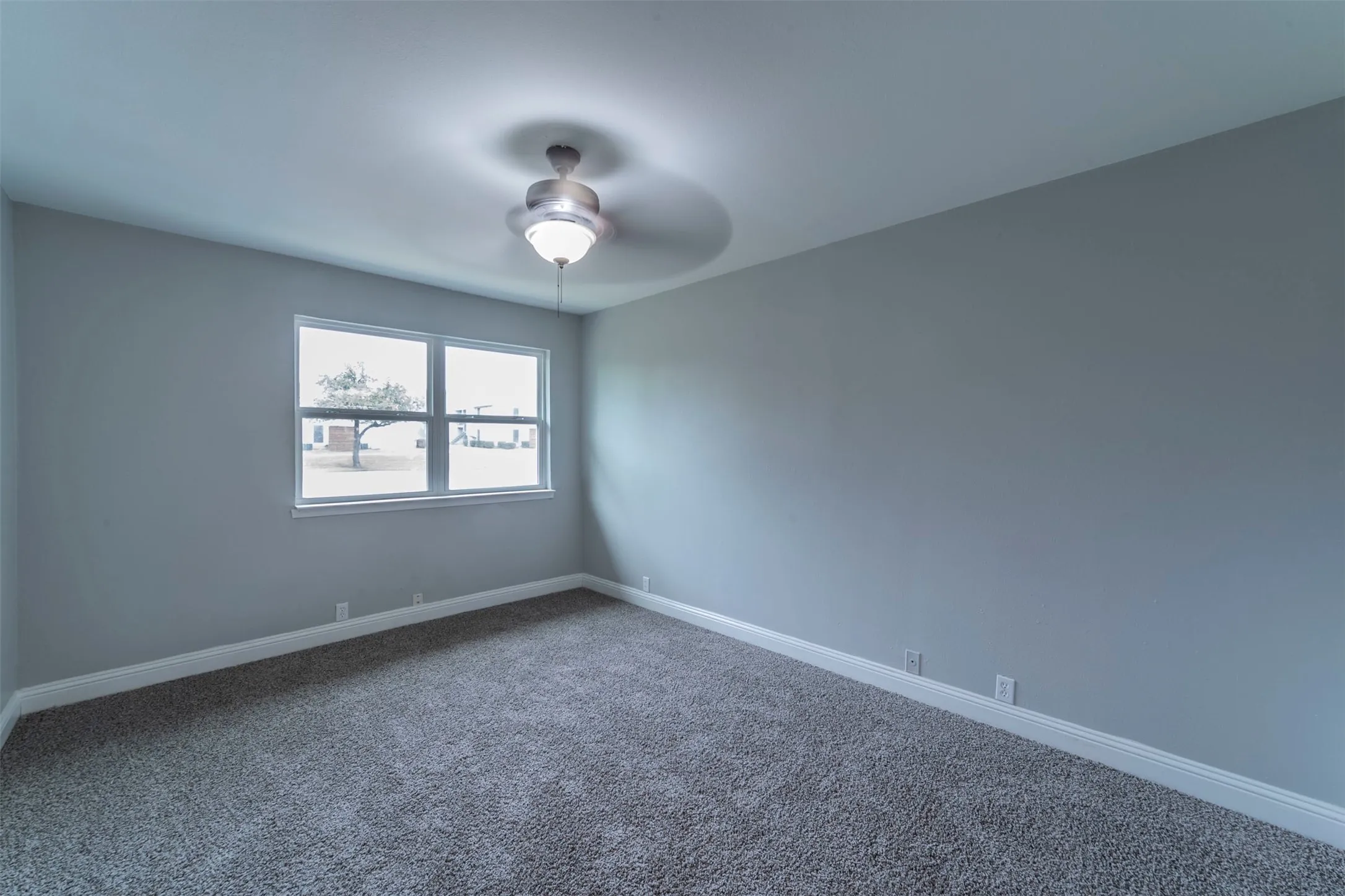 Townhouse For Sale in Dallas County , 2717 Stonehaven Court, Irving, Texas 75038, 3 Bedroom, 3 Bathroom, Garage spaces, 1,325 Sqft, built in 1973, mls#21399526, Real Estate Agent in Irving, Homes For Sale in Dallas county, Homes For Sale in Irving, Realtor in Irving Texas, Real Estate Brokerage Independent Realty Texas, Luminita Cordes Realtor