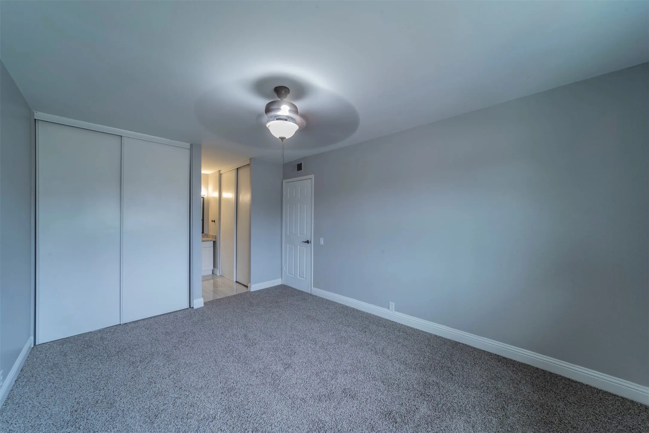 Townhouse For Sale in Dallas County , 2717 Stonehaven Court, Irving, Texas 75038, 3 Bedroom, 3 Bathroom, Garage spaces, 1,325 Sqft, built in 1973, mls#21399526, Real Estate Agent in Irving, Homes For Sale in Dallas county, Homes For Sale in Irving, Realtor in Irving Texas, Real Estate Brokerage Independent Realty Texas, Luminita Cordes Realtor