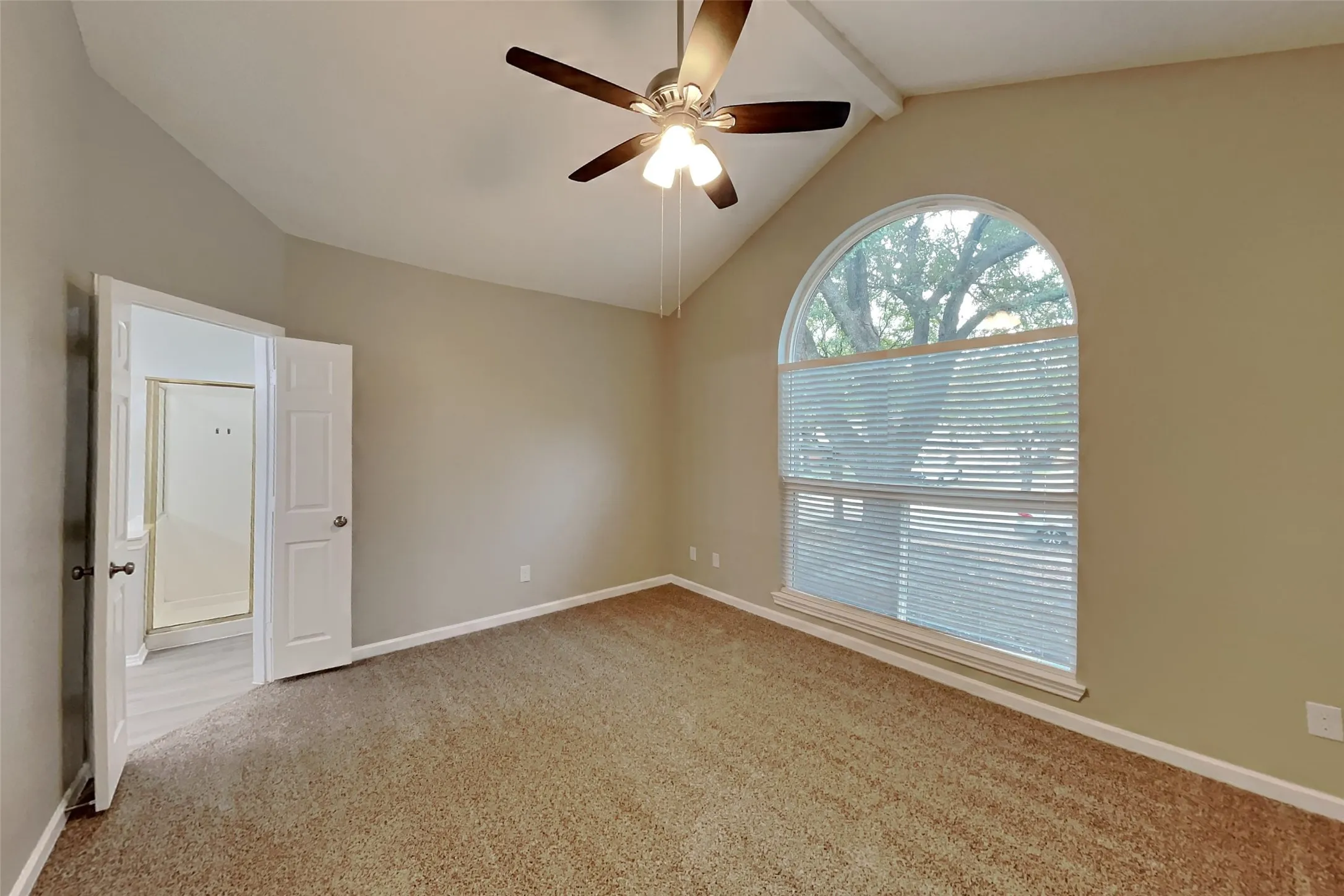 Single Family Residence For Rent in Tarrant County , 7512 Lake Arrowhead Drive, Fort Worth, Texas 76137, 3 Bedroom, 2 Bathroom, 2 Garage spaces, 1,639 Sqft, built in 1989, mls#21403435, Real Estate Agent in Fort Worth, Homes For Rent in Tarrant county, Homes For Rent in Fort Worth, Realtor in Fort Worth Texas, Real Estate Brokerage Independent Realty Texas, Luminita Cordes Realtor